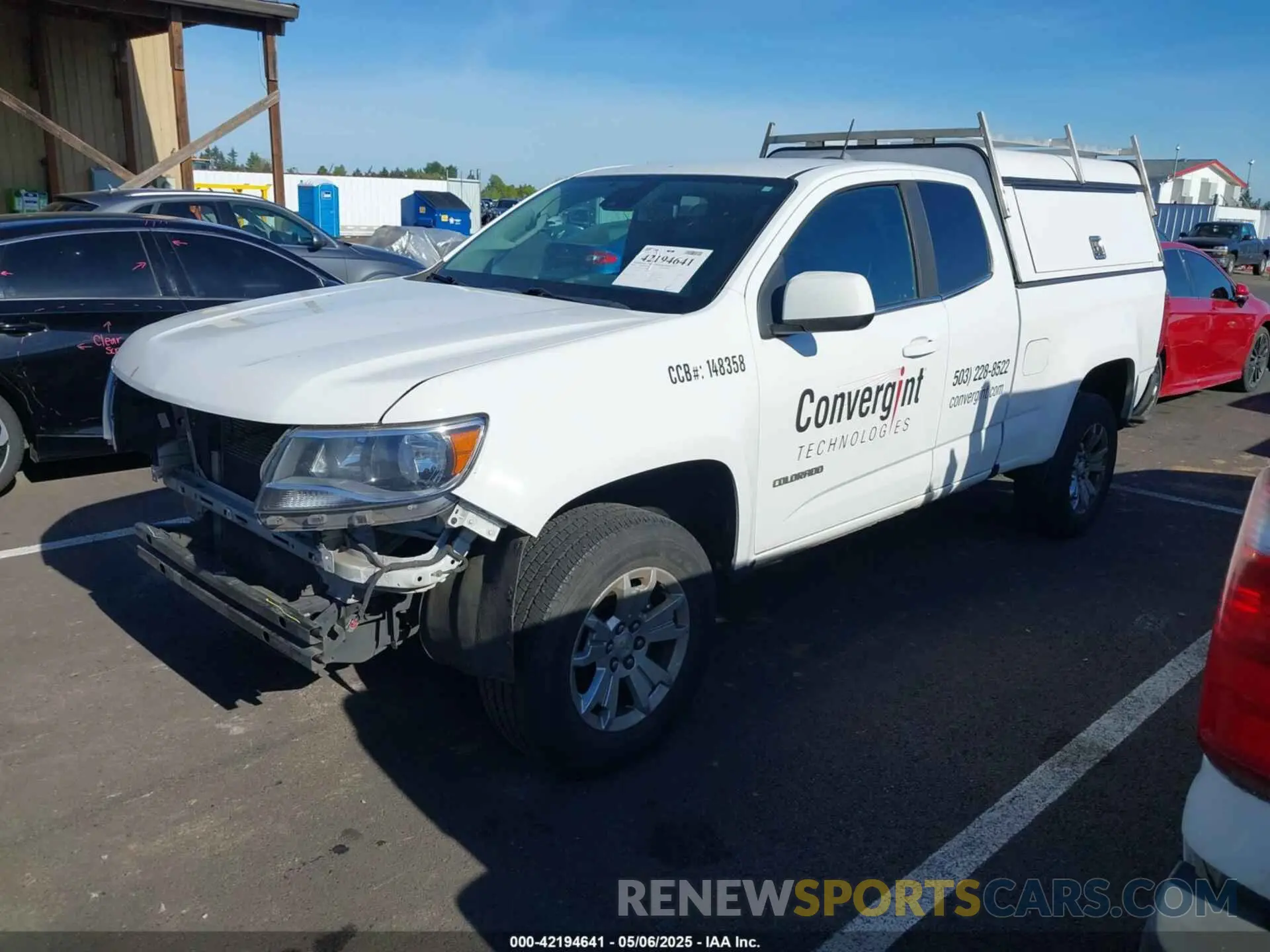 2 Photograph of a damaged car 1GCHSCENXL1168004 CHEVROLET COLORADO 2020