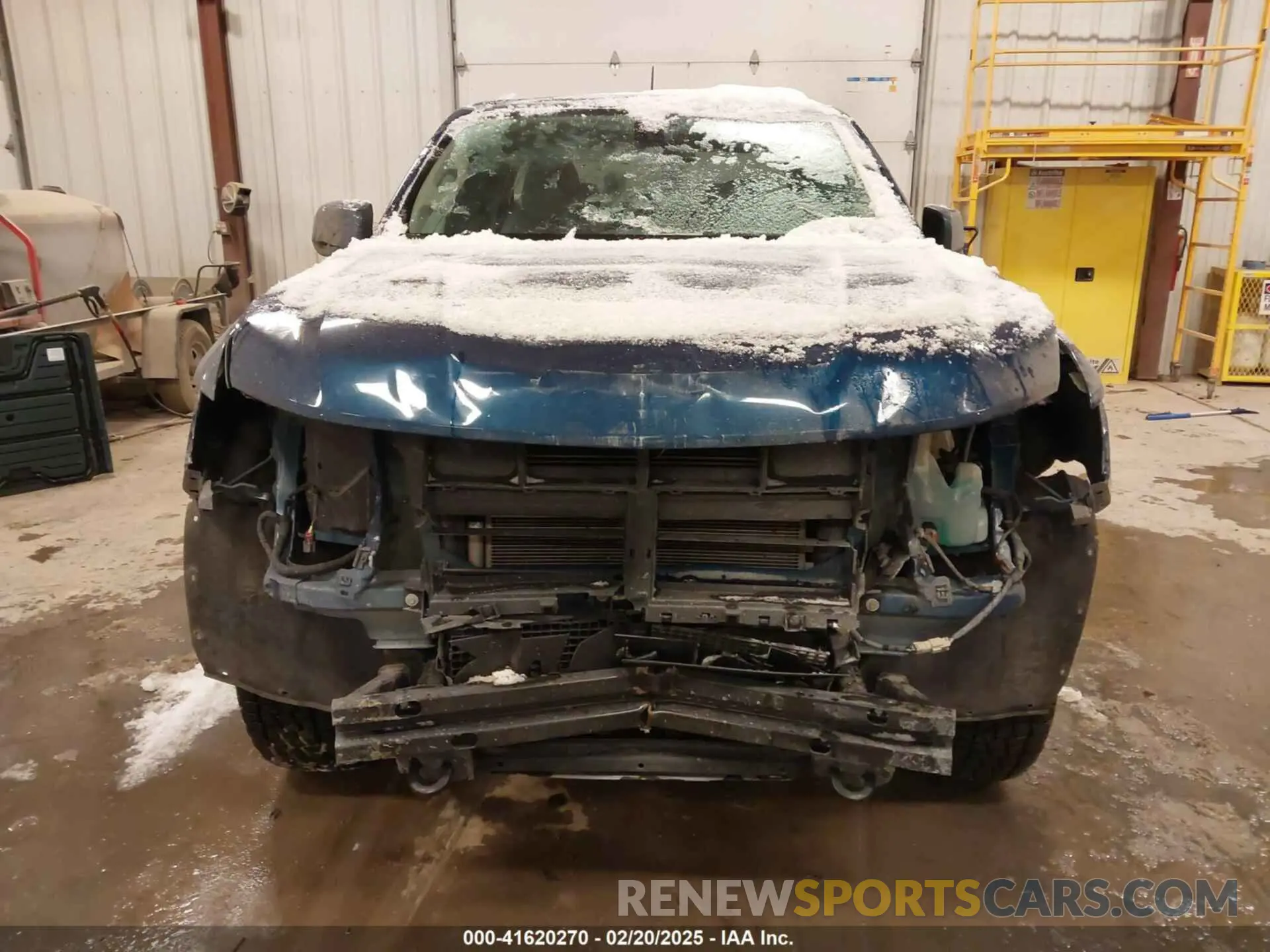 6 Photograph of a damaged car 1GCHTBEA5L1114663 CHEVROLET COLORADO 2020
