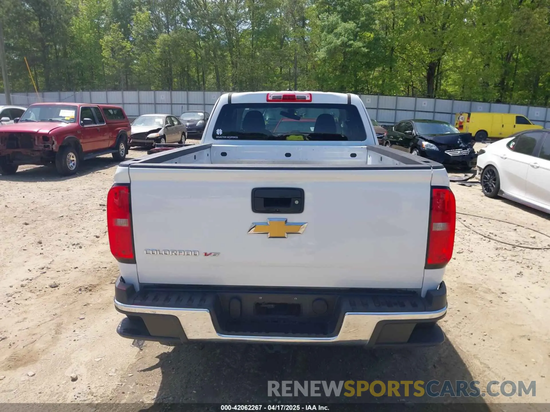 17 Фотография поврежденного автомобиля 1GCHTBEN6L1242736 CHEVROLET COLORADO 2020