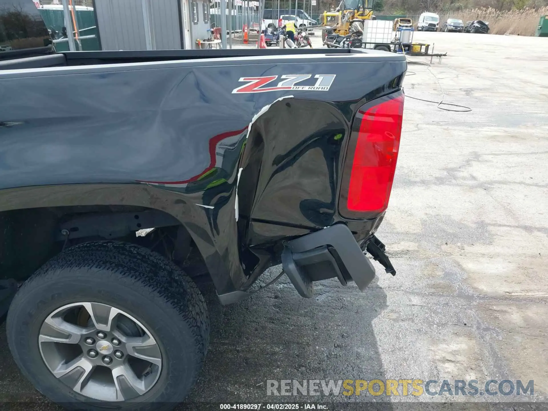 18 Фотография поврежденного автомобиля 1GCHTDEN8L1244242 CHEVROLET COLORADO 2020