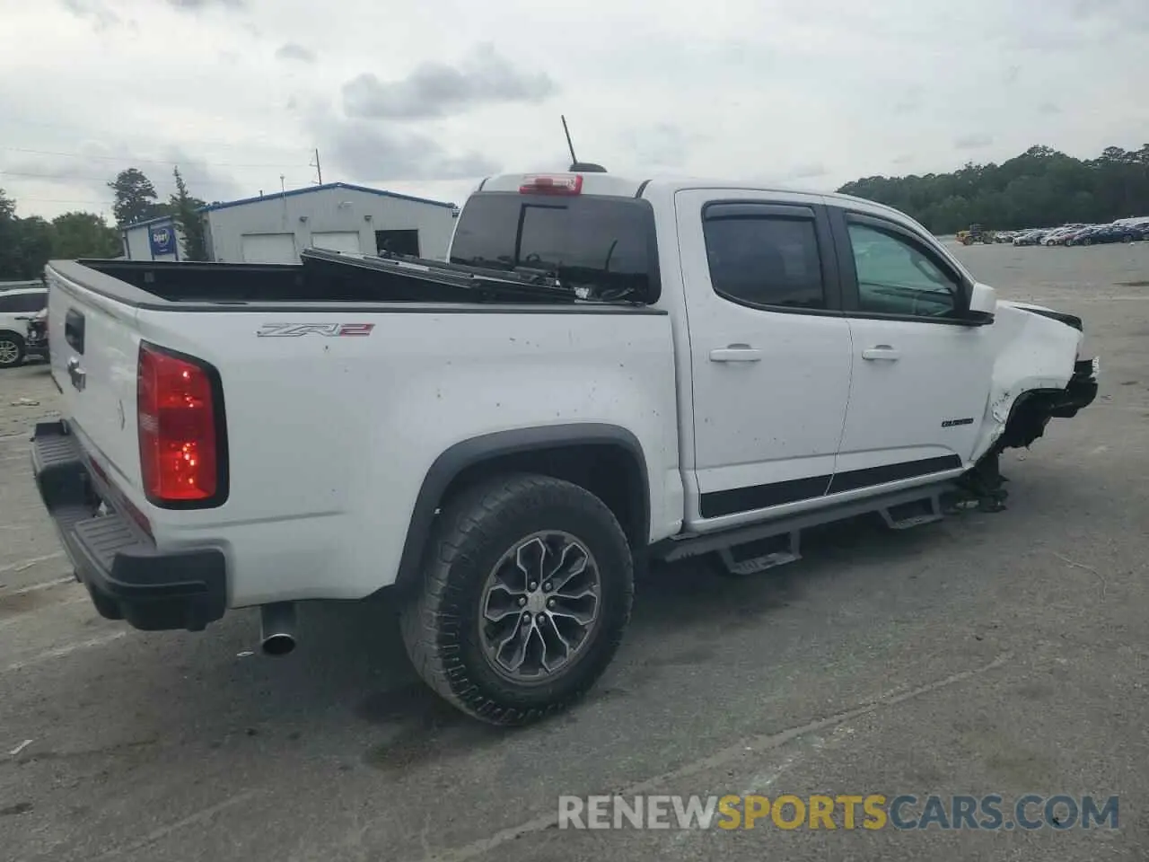 3 Фотография поврежденного автомобиля 1GCPTEE13L1154592 CHEVROLET COLORADO 2020