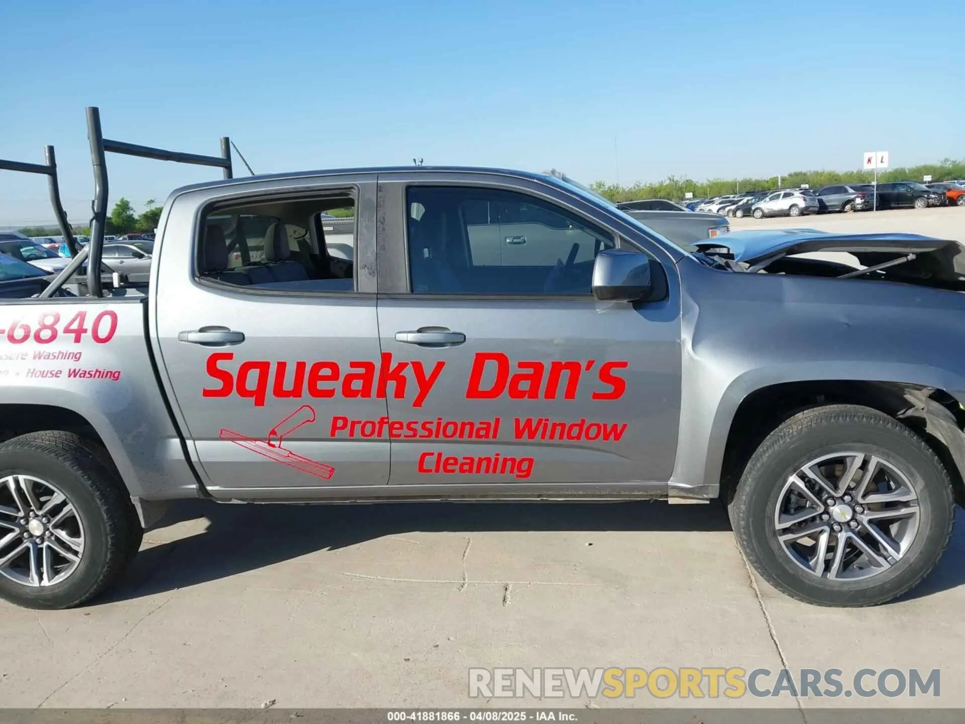 13 Photograph of a damaged car 1GCGSBEA4M1109275 CHEVROLET COLORADO 2021