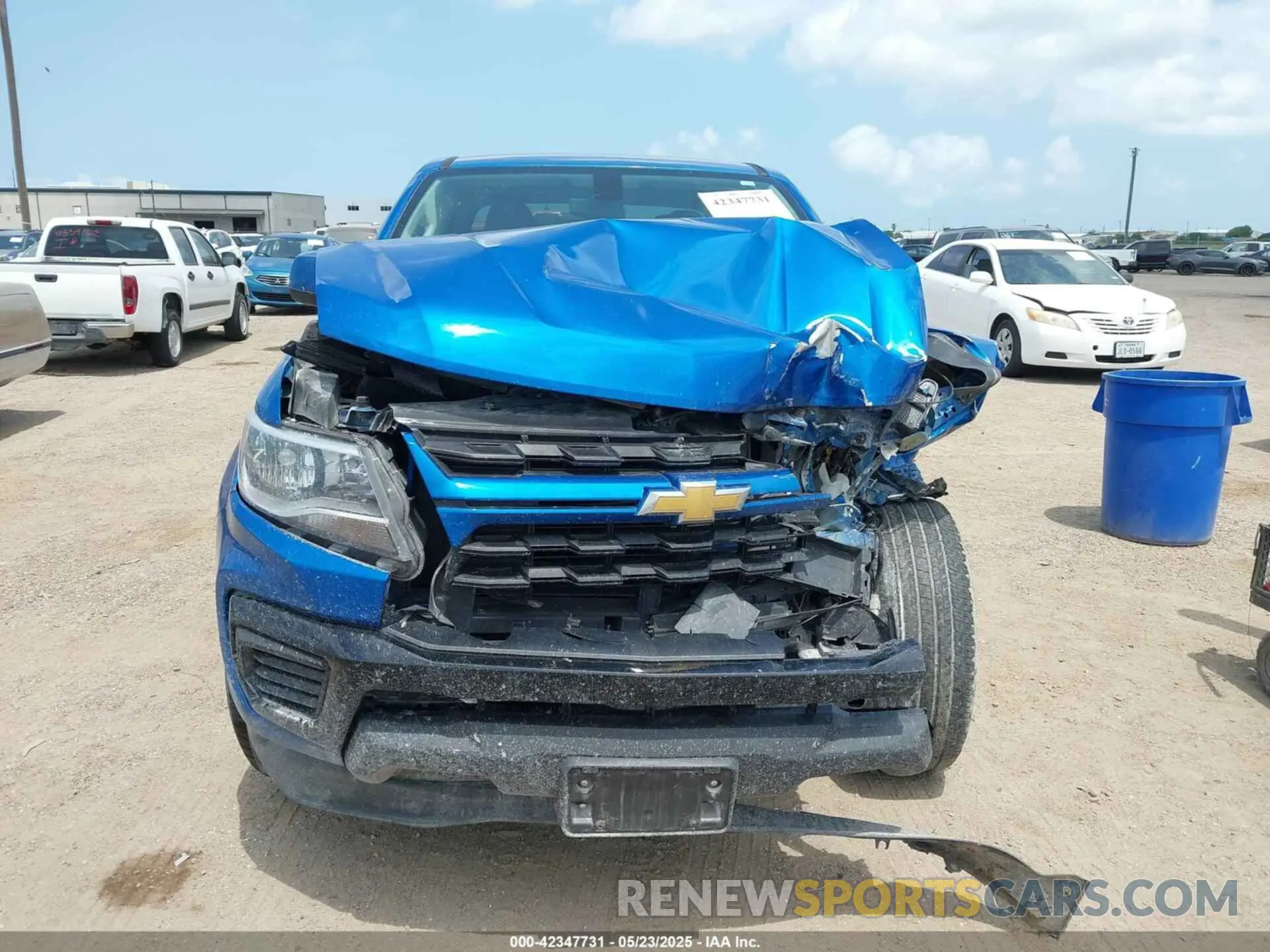 12 Photograph of a damaged car 1GCGSBEA4M1193596 CHEVROLET COLORADO 2021