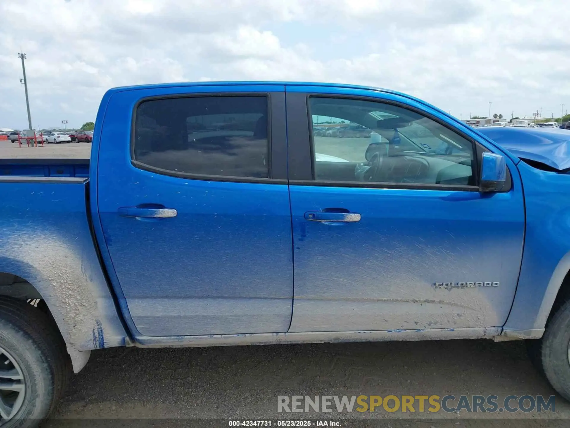 13 Photograph of a damaged car 1GCGSBEA4M1193596 CHEVROLET COLORADO 2021