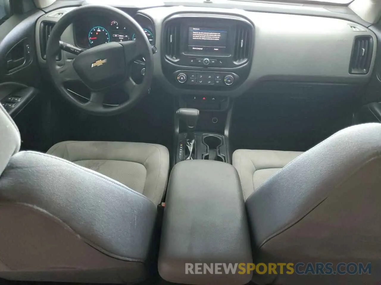 8 Photograph of a damaged car 1GCGSBEA8M1173111 CHEVROLET COLORADO 2021