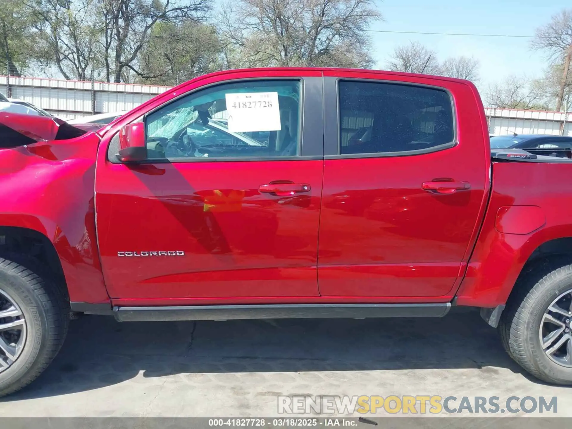 14 Photograph of a damaged car 1GCGSBEN1M1101105 CHEVROLET COLORADO 2021