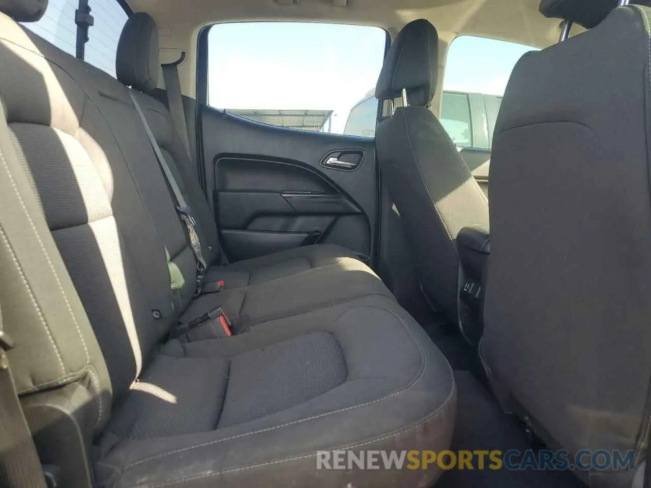 10 Photograph of a damaged car 1GCGSCEA3M1120239 CHEVROLET COLORADO 2021
