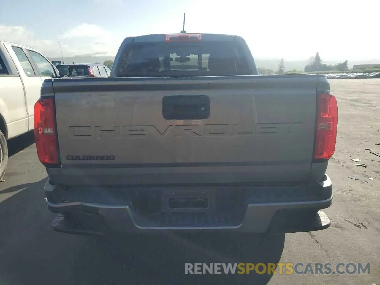 6 Photograph of a damaged car 1GCGSCEA3M1120239 CHEVROLET COLORADO 2021
