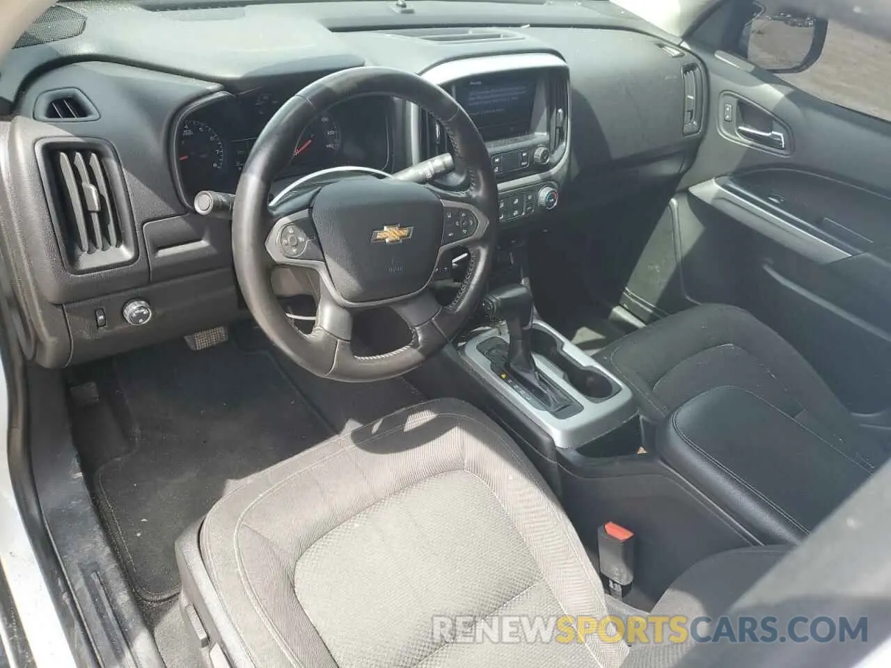 8 Photograph of a damaged car 1GCGSCEN1M1132019 CHEVROLET COLORADO 2021