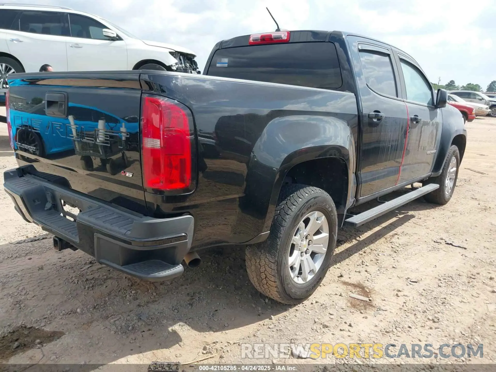 4 Photograph of a damaged car 1GCGSCEN5M1103946 CHEVROLET COLORADO 2021