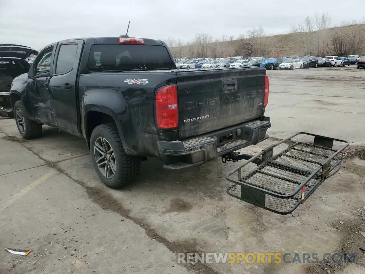 2 Photograph of a damaged car 1GCGTBEN3M1245039 CHEVROLET COLORADO 2021