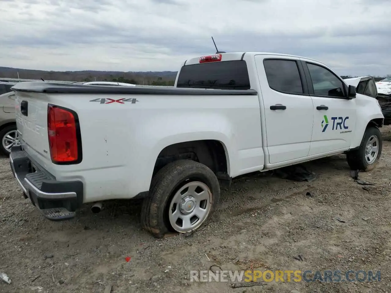 3 Photograph of a damaged car 1GCGTBEN5M1234902 CHEVROLET COLORADO 2021