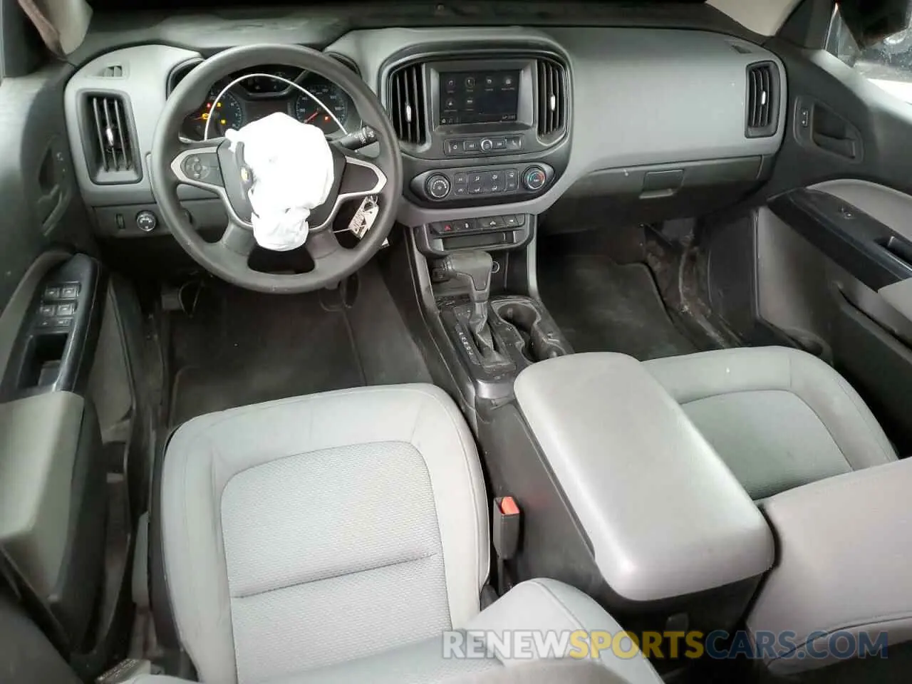 8 Photograph of a damaged car 1GCGTBEN5M1234902 CHEVROLET COLORADO 2021
