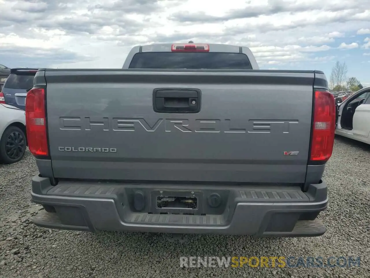 6 Photograph of a damaged car 1GCGTCEN2M1209428 CHEVROLET COLORADO 2021