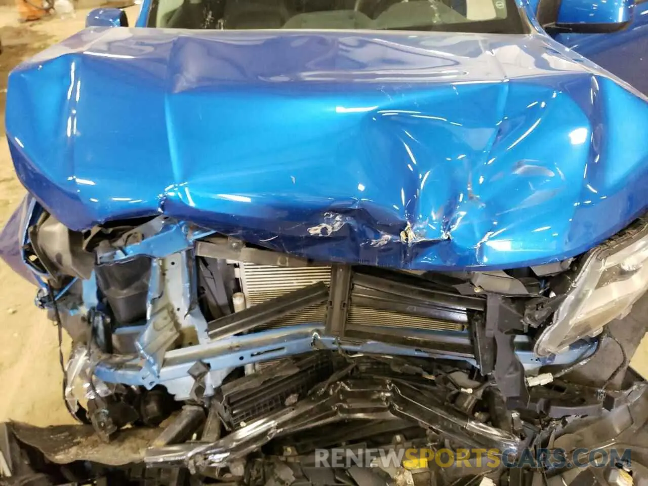 11 Photograph of a damaged car 1GCGTCEN7M1175387 CHEVROLET COLORADO 2021