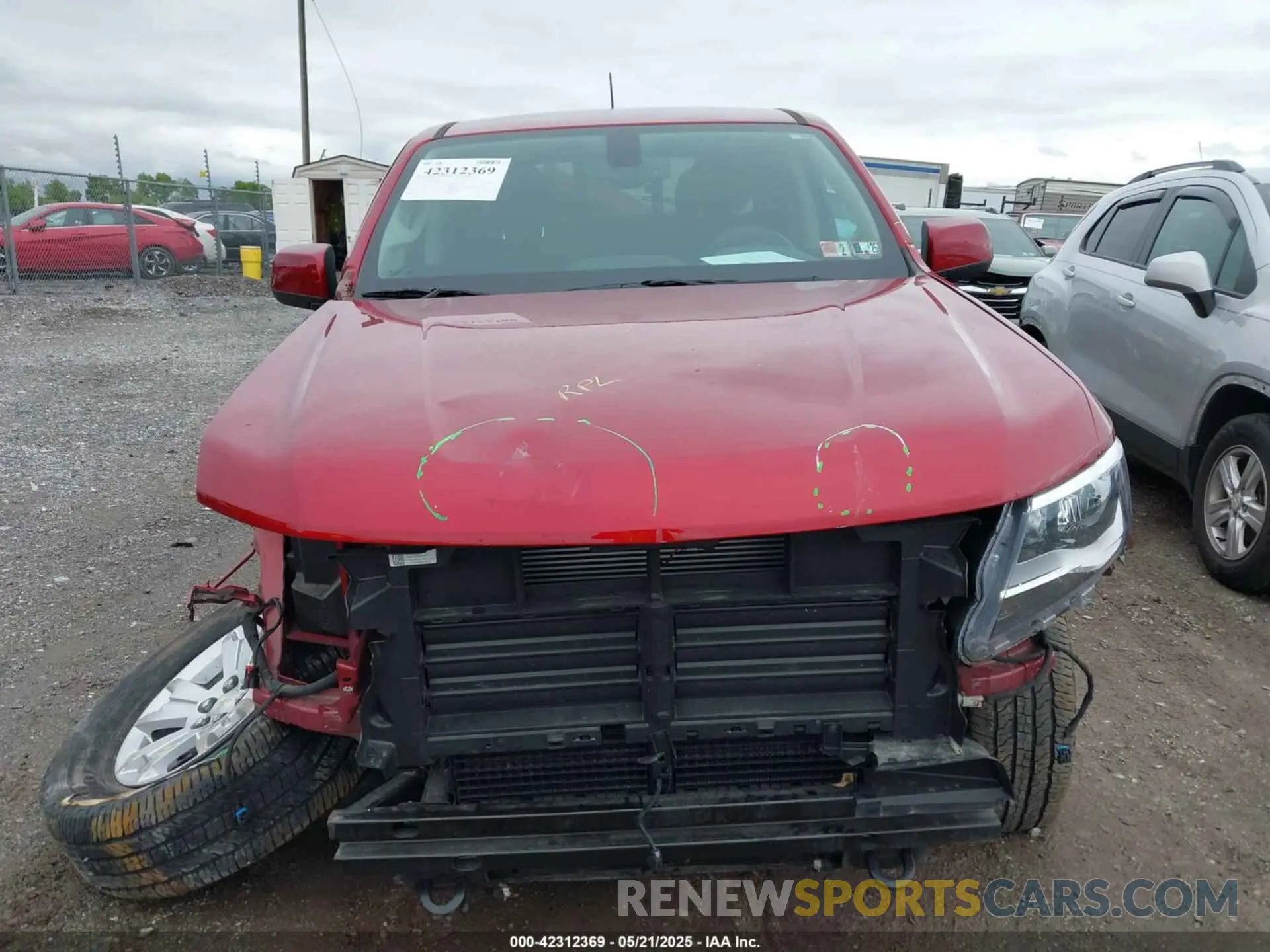 12 Photograph of a damaged car 1GCGTCEN8M1169498 CHEVROLET COLORADO 2021