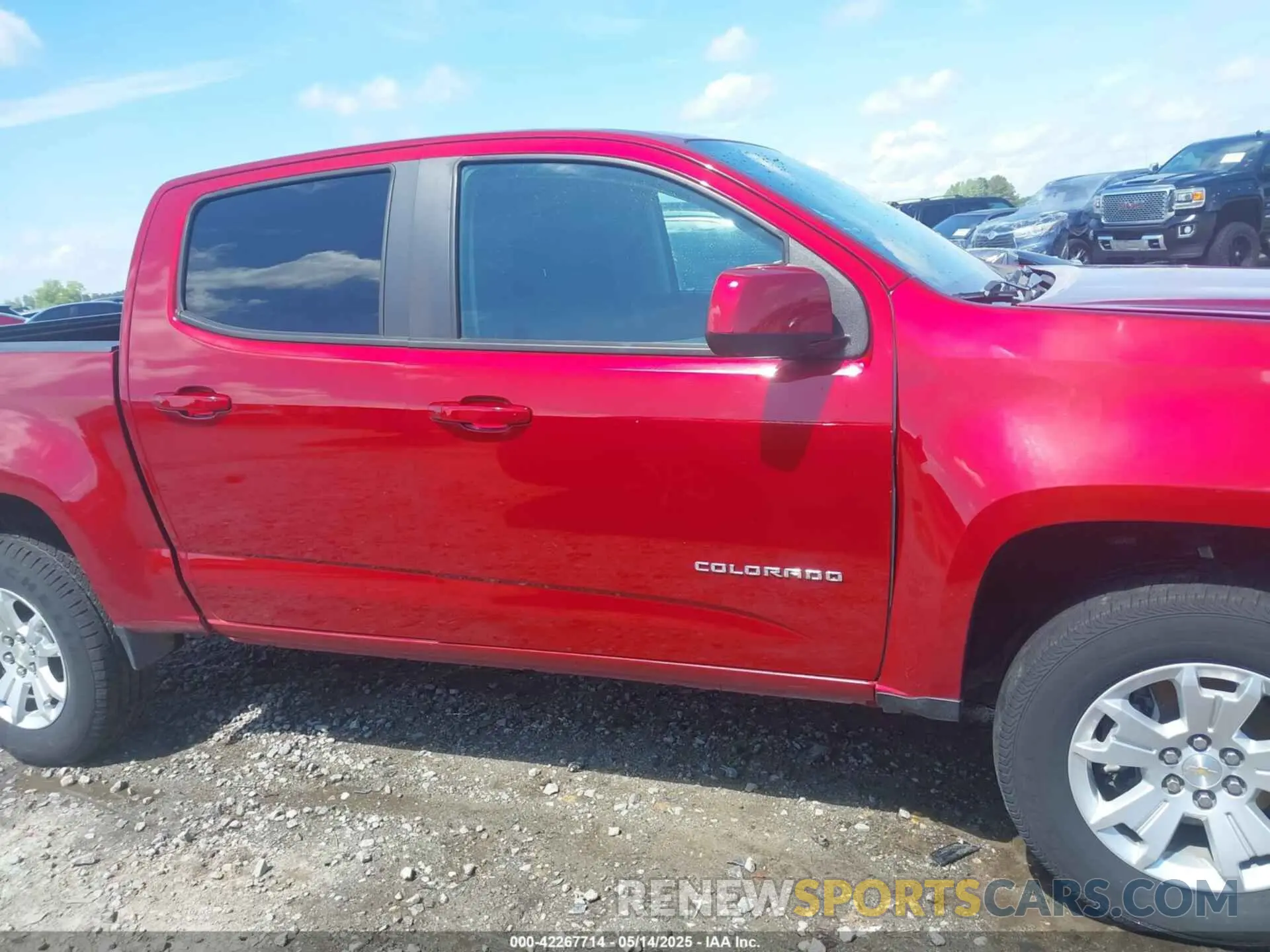 13 Photograph of a damaged car 1GCGTCEN9M1132430 CHEVROLET COLORADO 2021