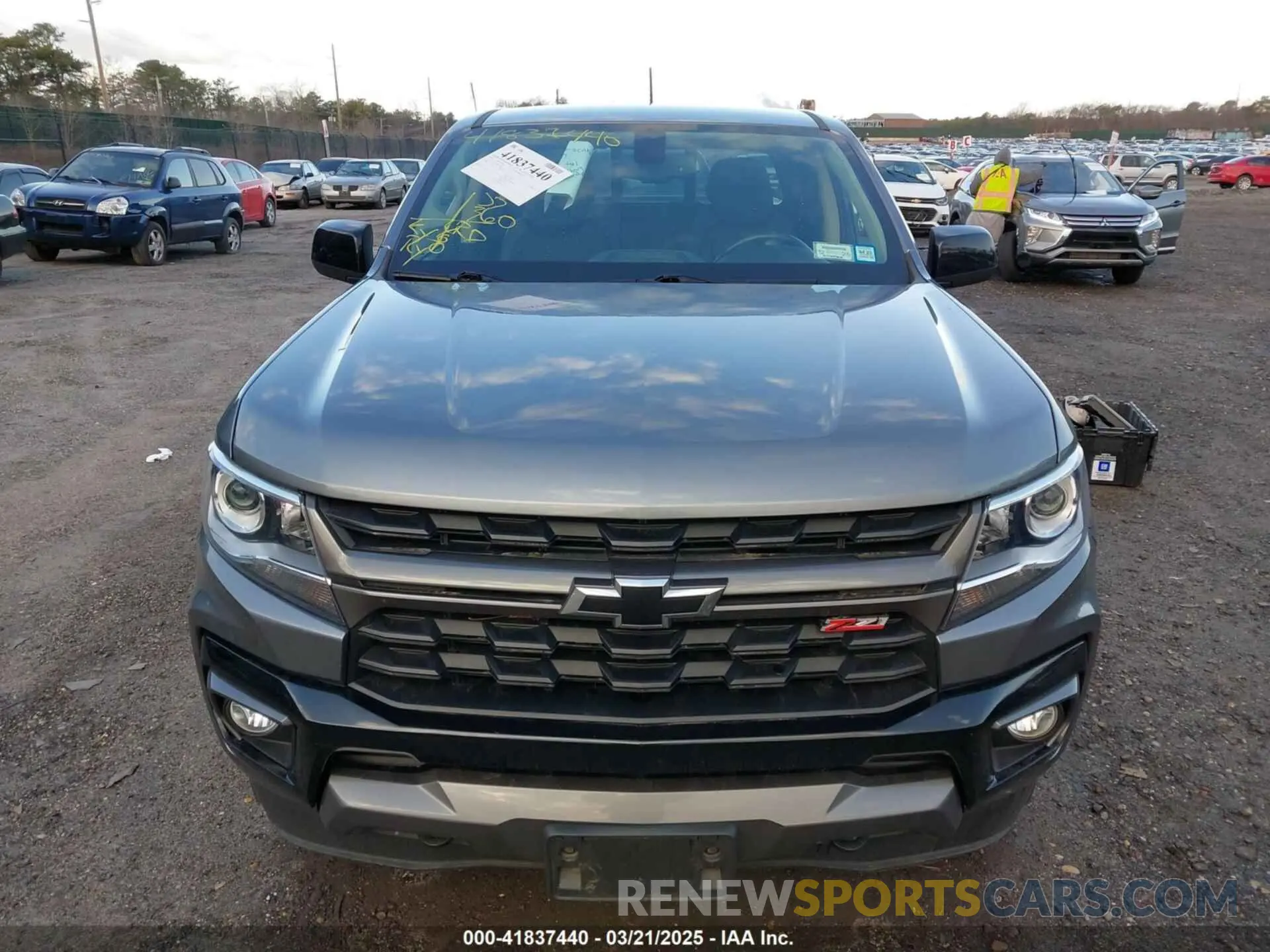 12 Photograph of a damaged car 1GCGTDEN0M1289754 CHEVROLET COLORADO 2021