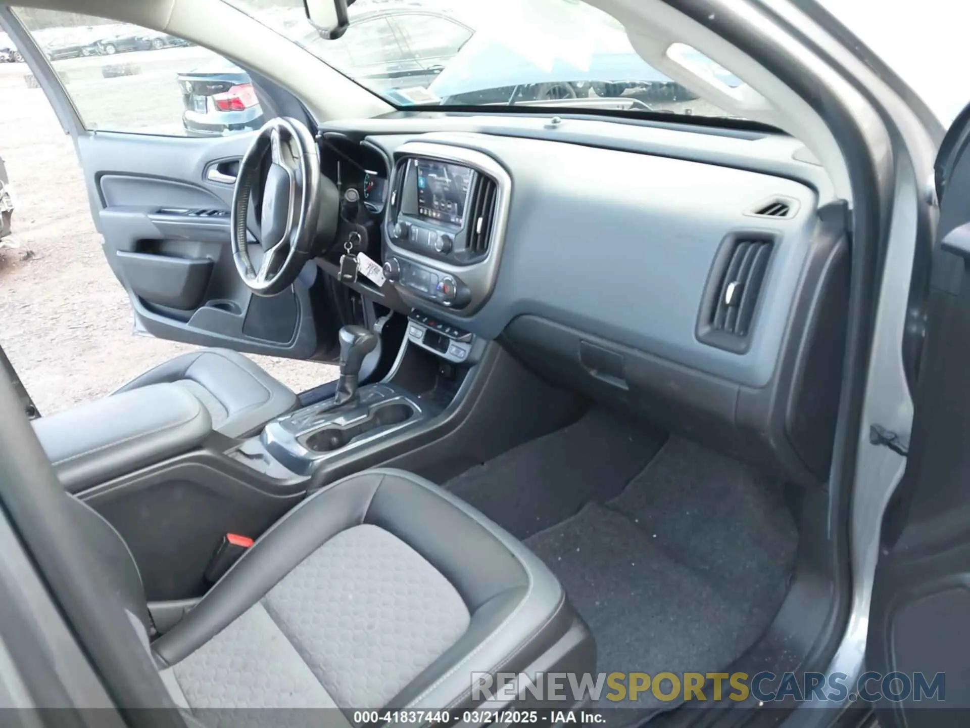 5 Photograph of a damaged car 1GCGTDEN0M1289754 CHEVROLET COLORADO 2021