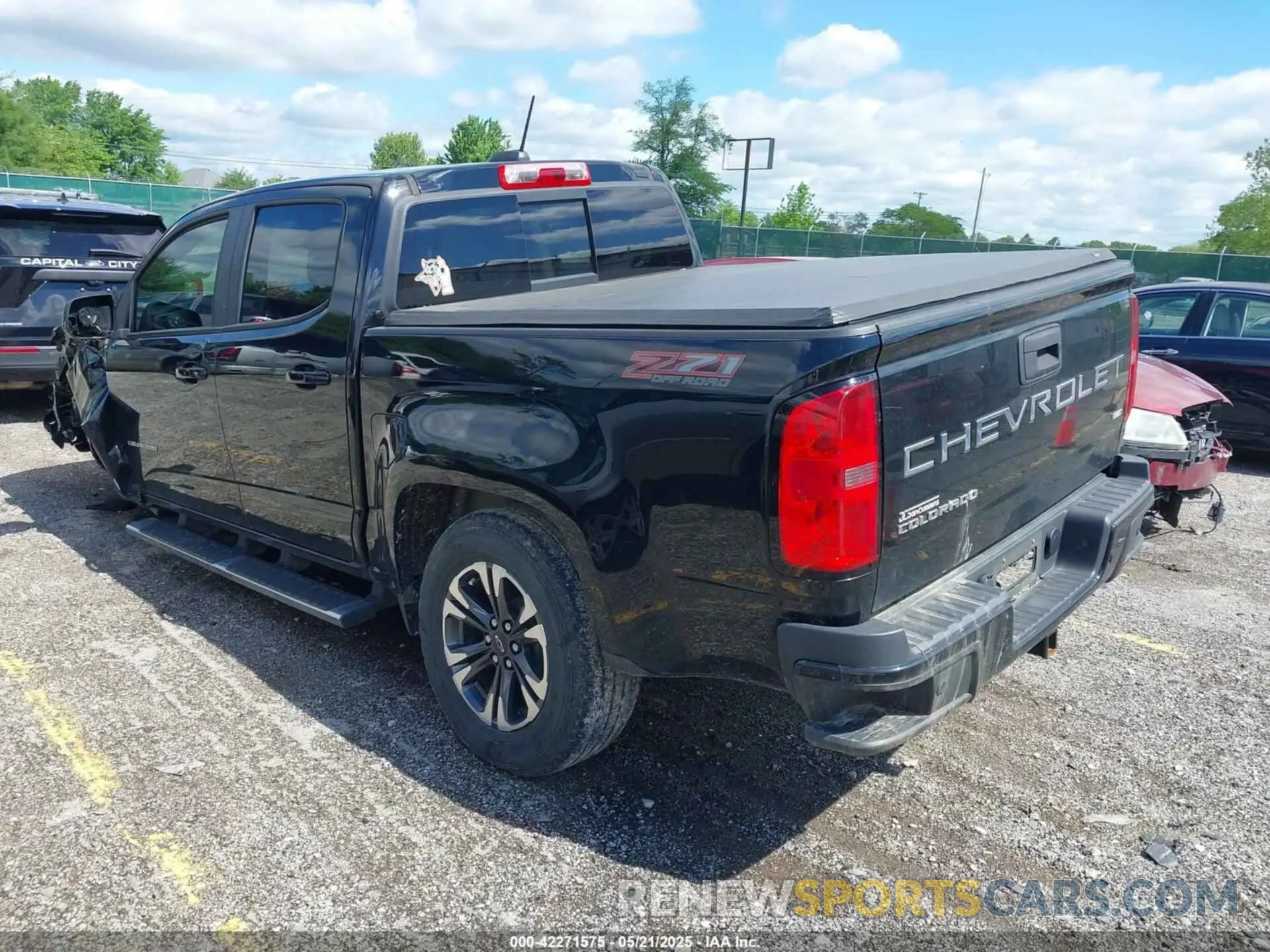 3 Фотография поврежденного автомобиля 1GCGTDEN1M1274874 CHEVROLET COLORADO 2021