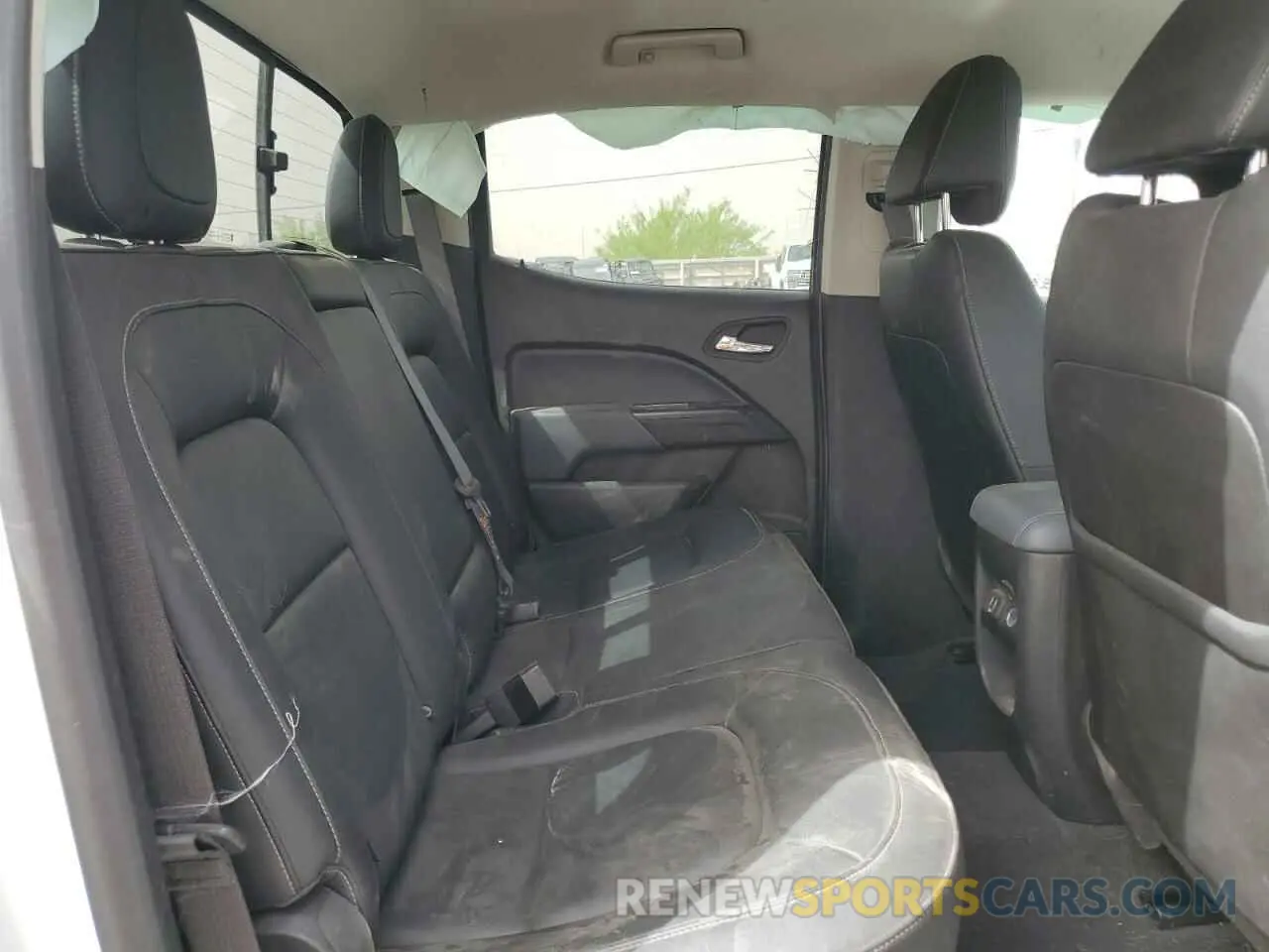 10 Photograph of a damaged car 1GCGTDEN2M1116950 CHEVROLET COLORADO 2021
