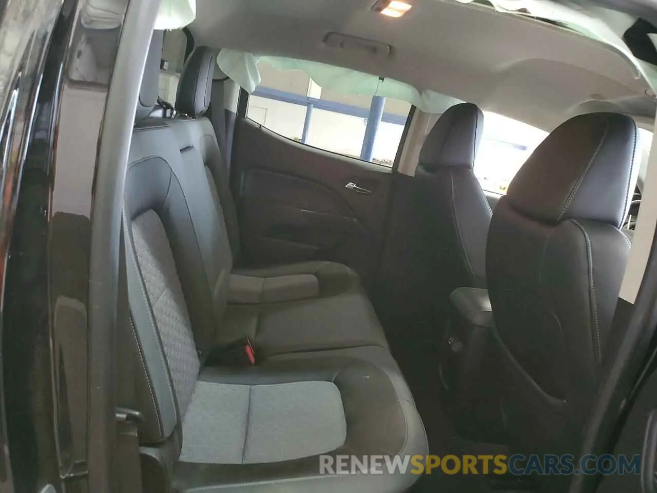 10 Фотография поврежденного автомобиля 1GCGTDEN2M1251118 CHEVROLET COLORADO 2021