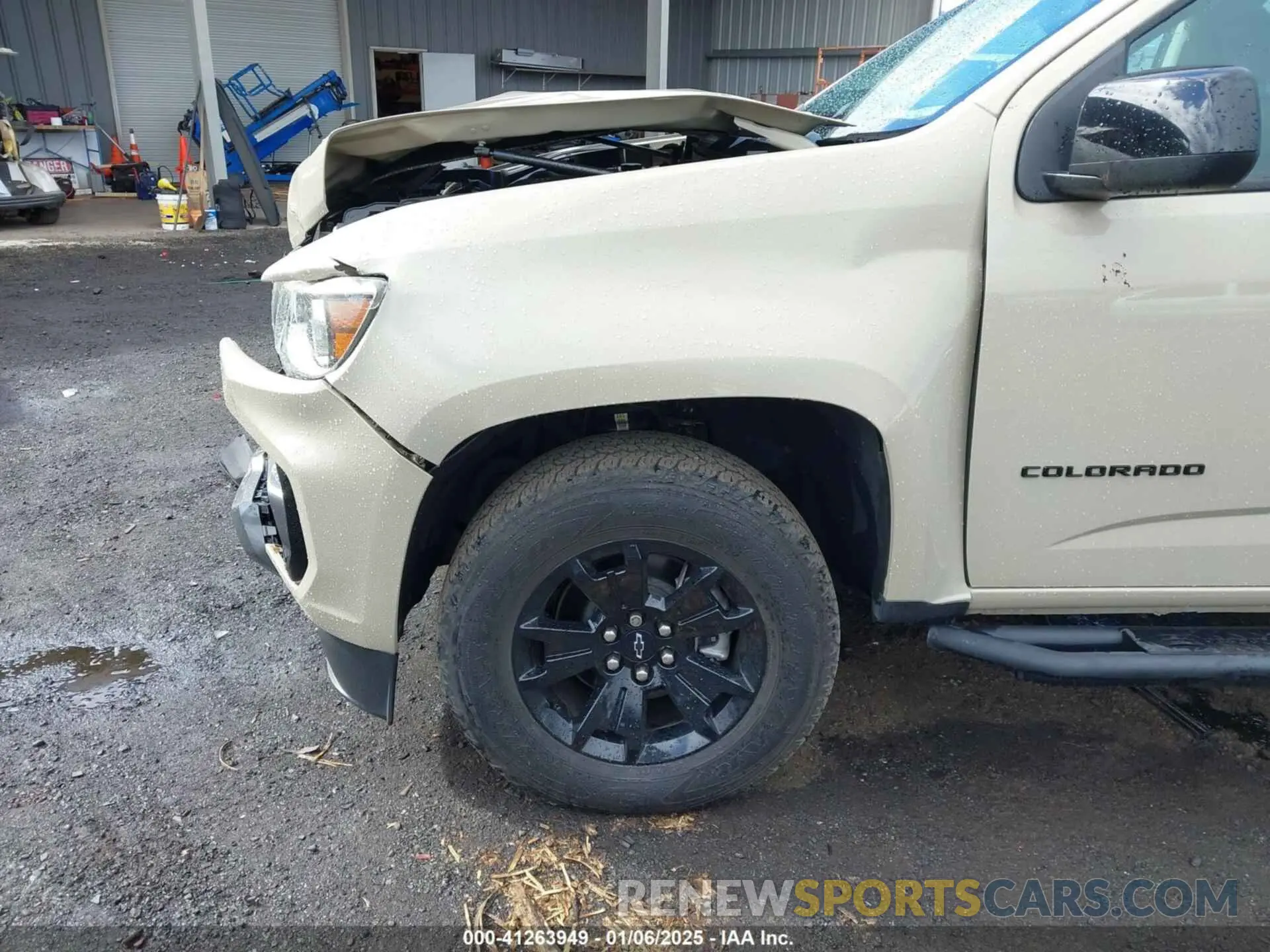 17 Photograph of a damaged car 1GCGTDEN3M1282541 CHEVROLET COLORADO 2021