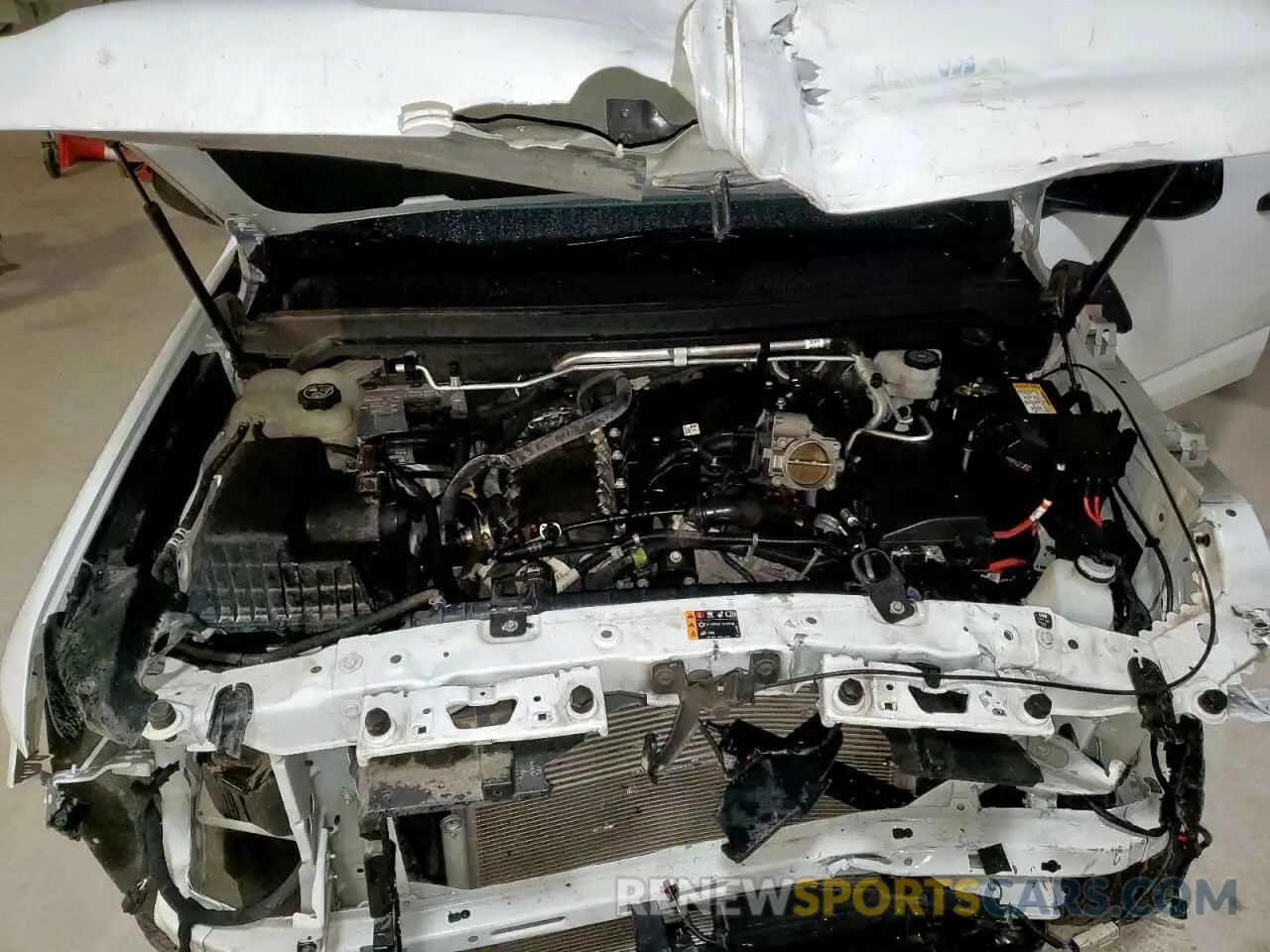 11 Photograph of a damaged car 1GCGTDEN4M1227130 CHEVROLET COLORADO 2021