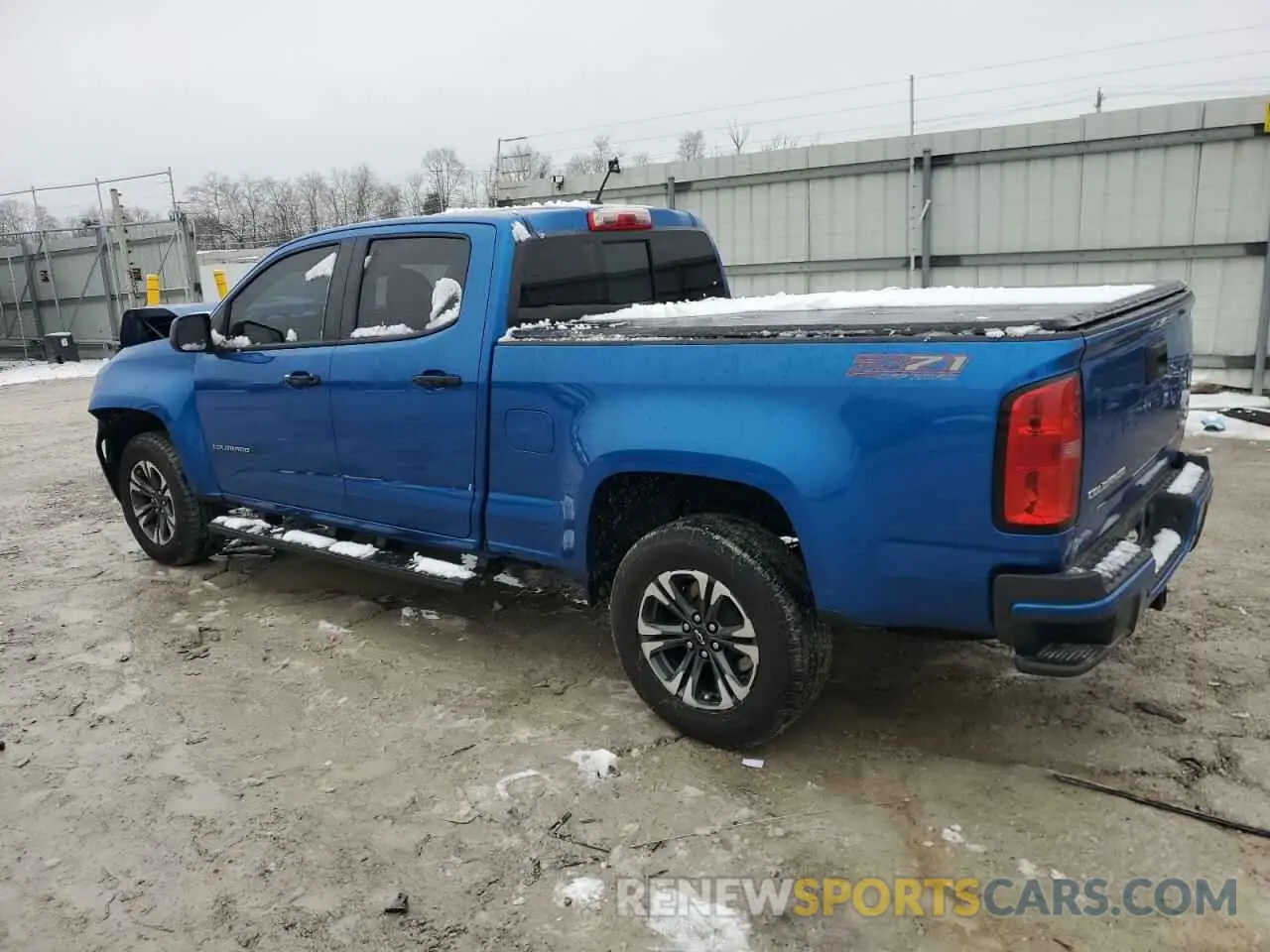 2 Photograph of a damaged car 1GCGTDEN4M1258409 CHEVROLET COLORADO 2021
