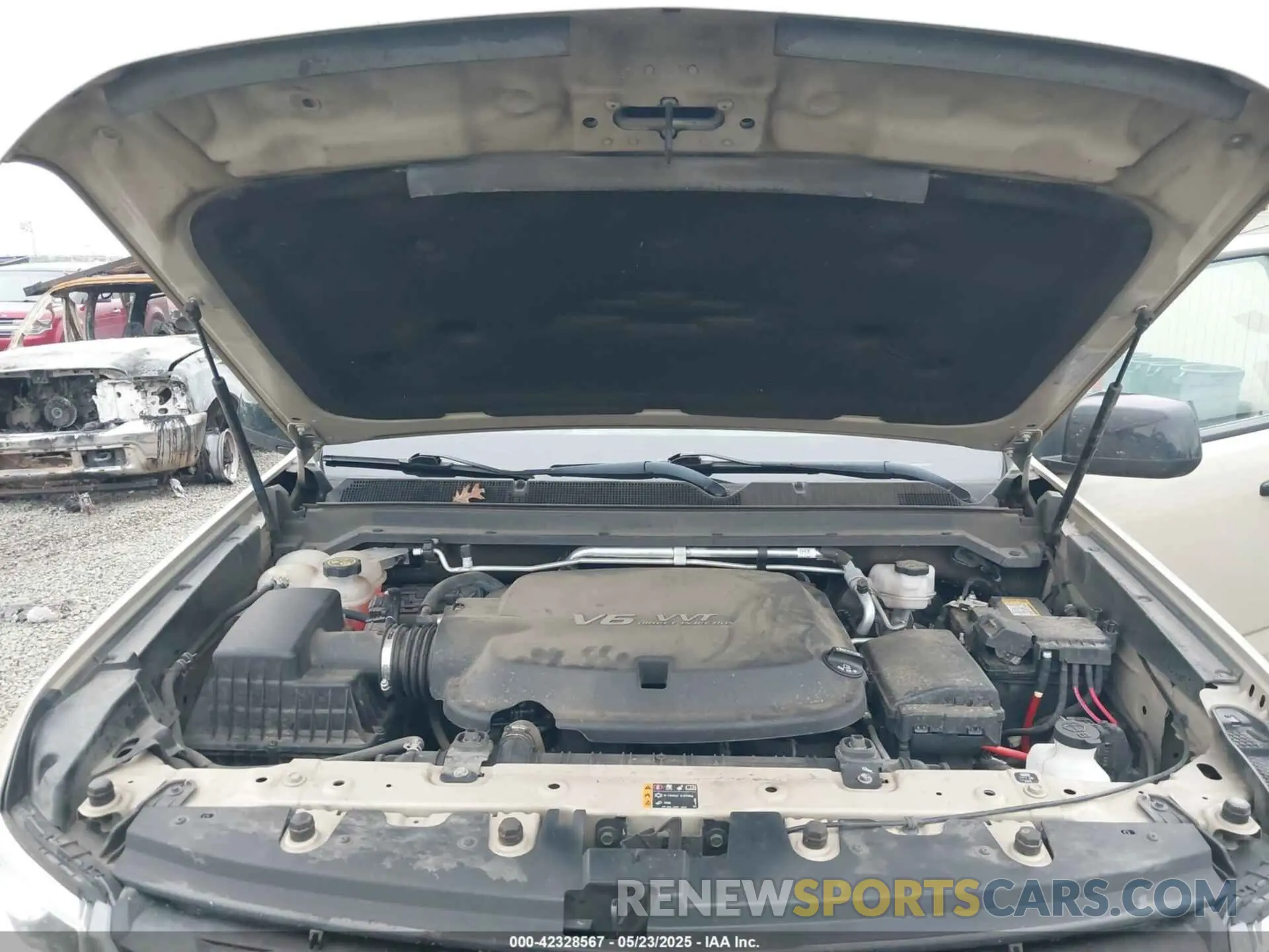 10 Photograph of a damaged car 1GCGTDEN8M1250328 CHEVROLET COLORADO 2021