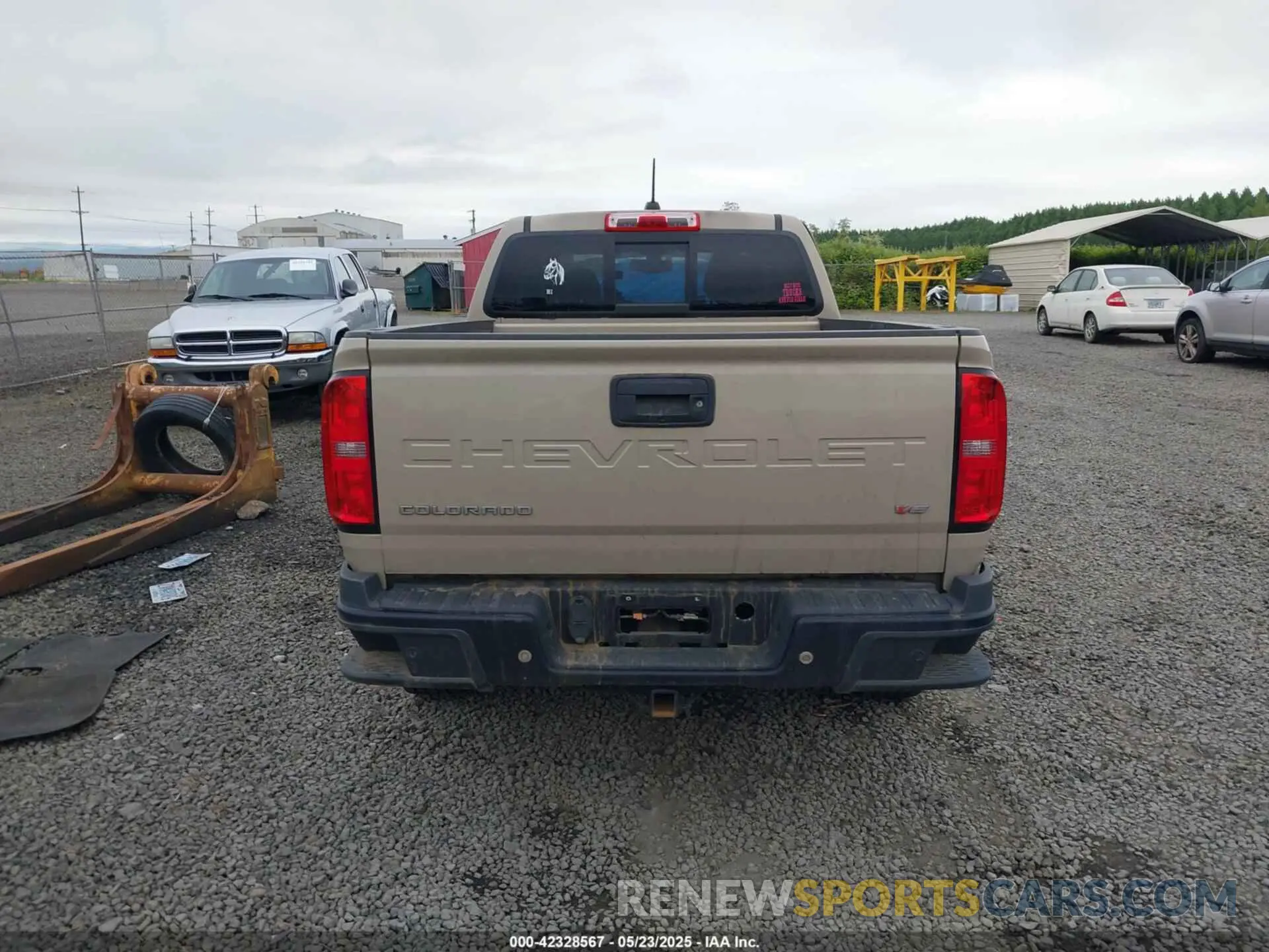 15 Photograph of a damaged car 1GCGTDEN8M1250328 CHEVROLET COLORADO 2021