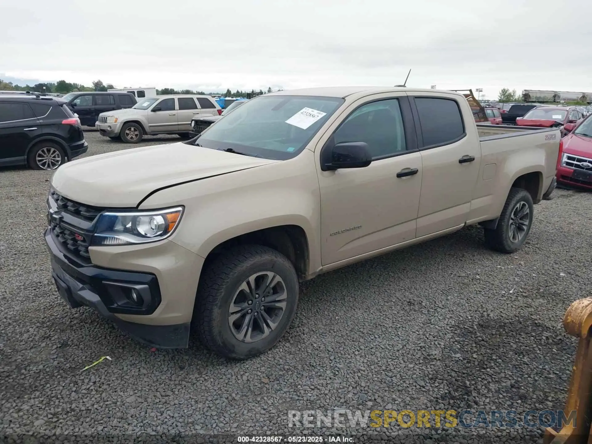 2 Photograph of a damaged car 1GCGTDEN8M1250328 CHEVROLET COLORADO 2021