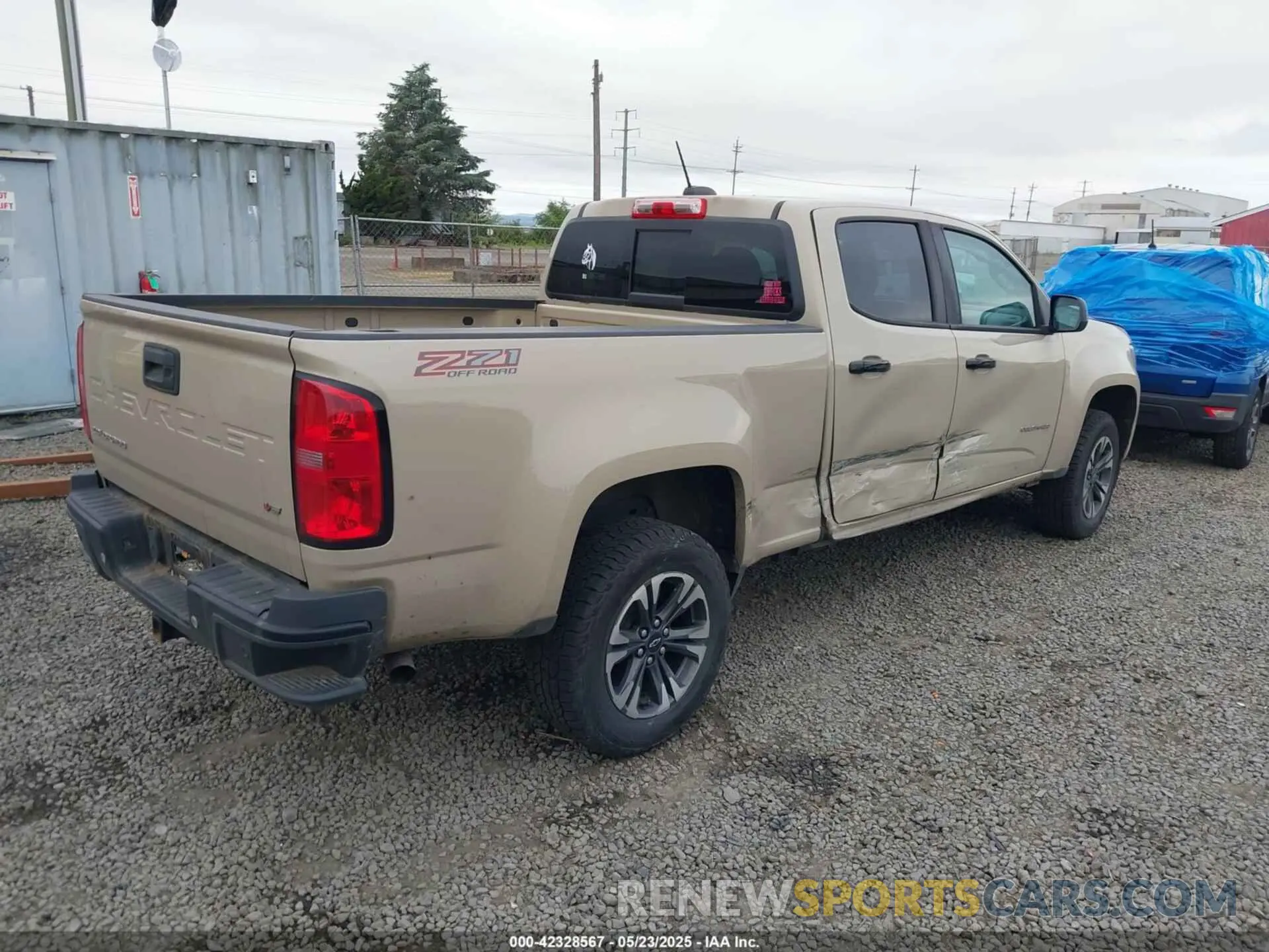 4 Photograph of a damaged car 1GCGTDEN8M1250328 CHEVROLET COLORADO 2021