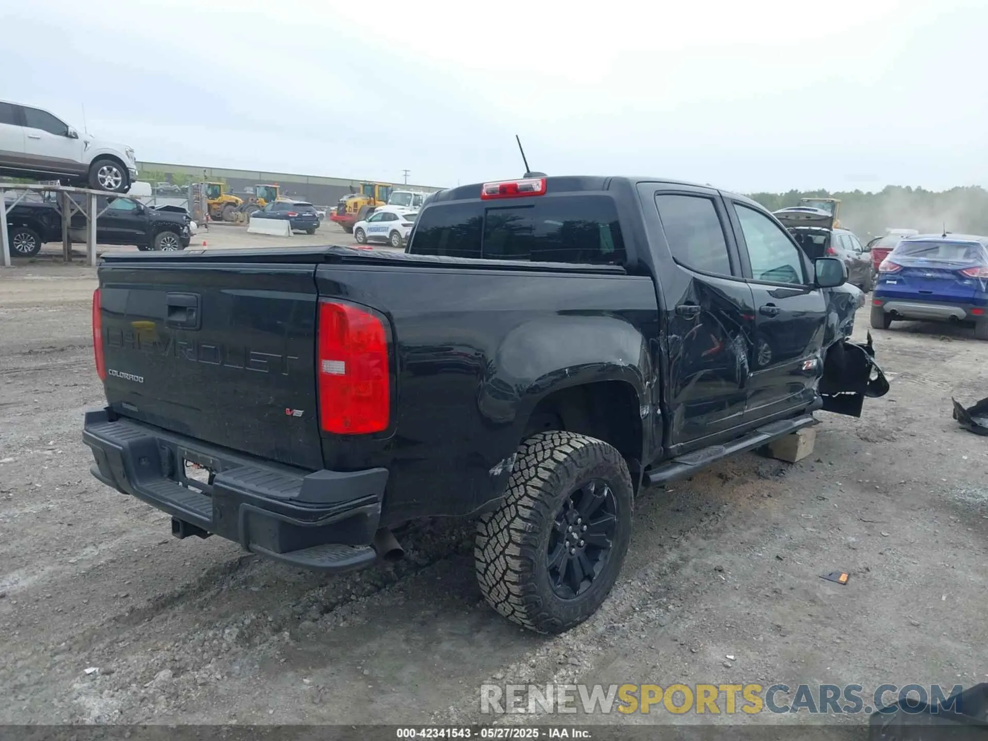 4 Фотография поврежденного автомобиля 1GCGTDENXM1105680 CHEVROLET COLORADO 2021