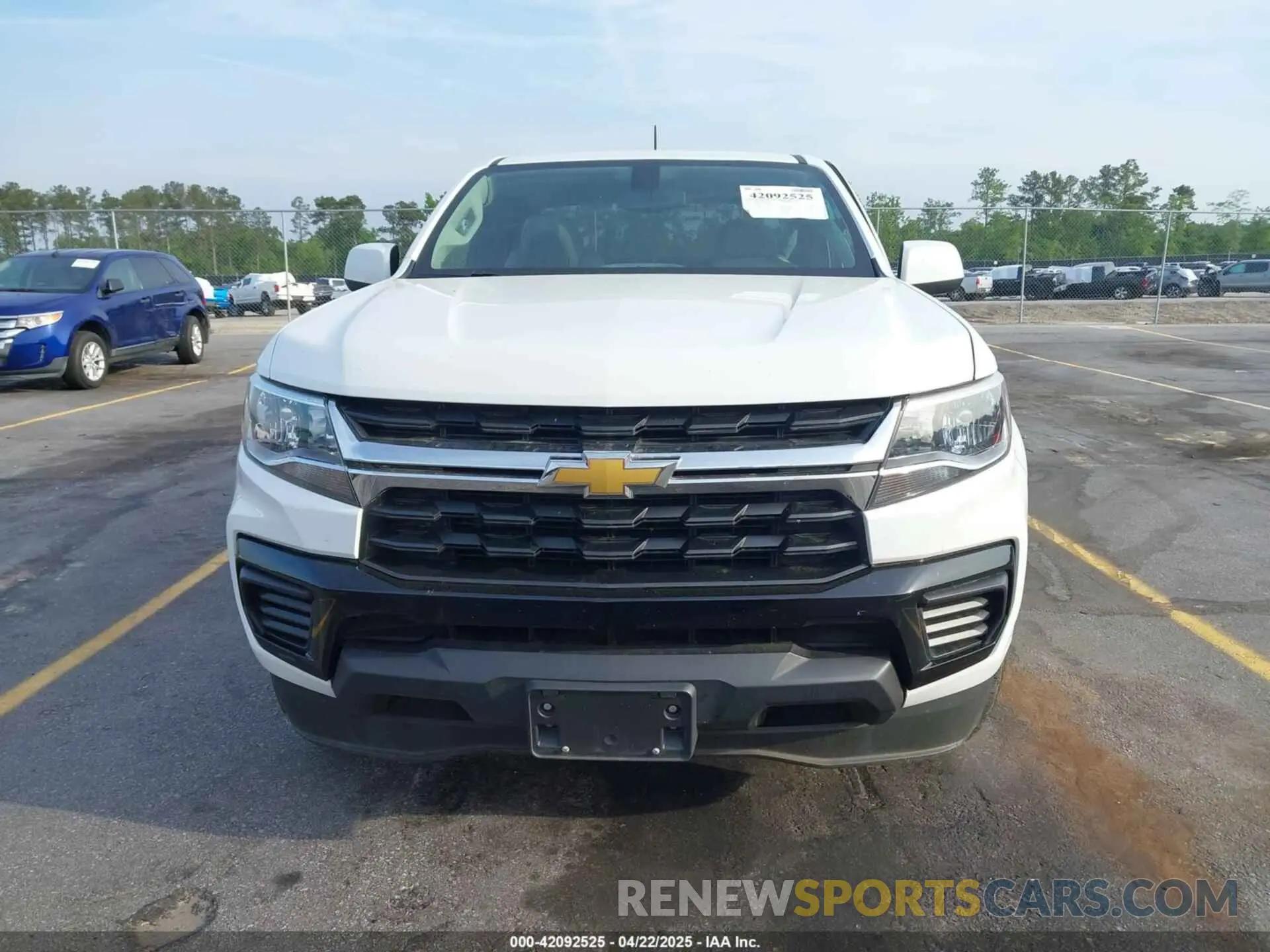12 Photograph of a damaged car 1GCHSBEA0M1198797 CHEVROLET COLORADO 2021