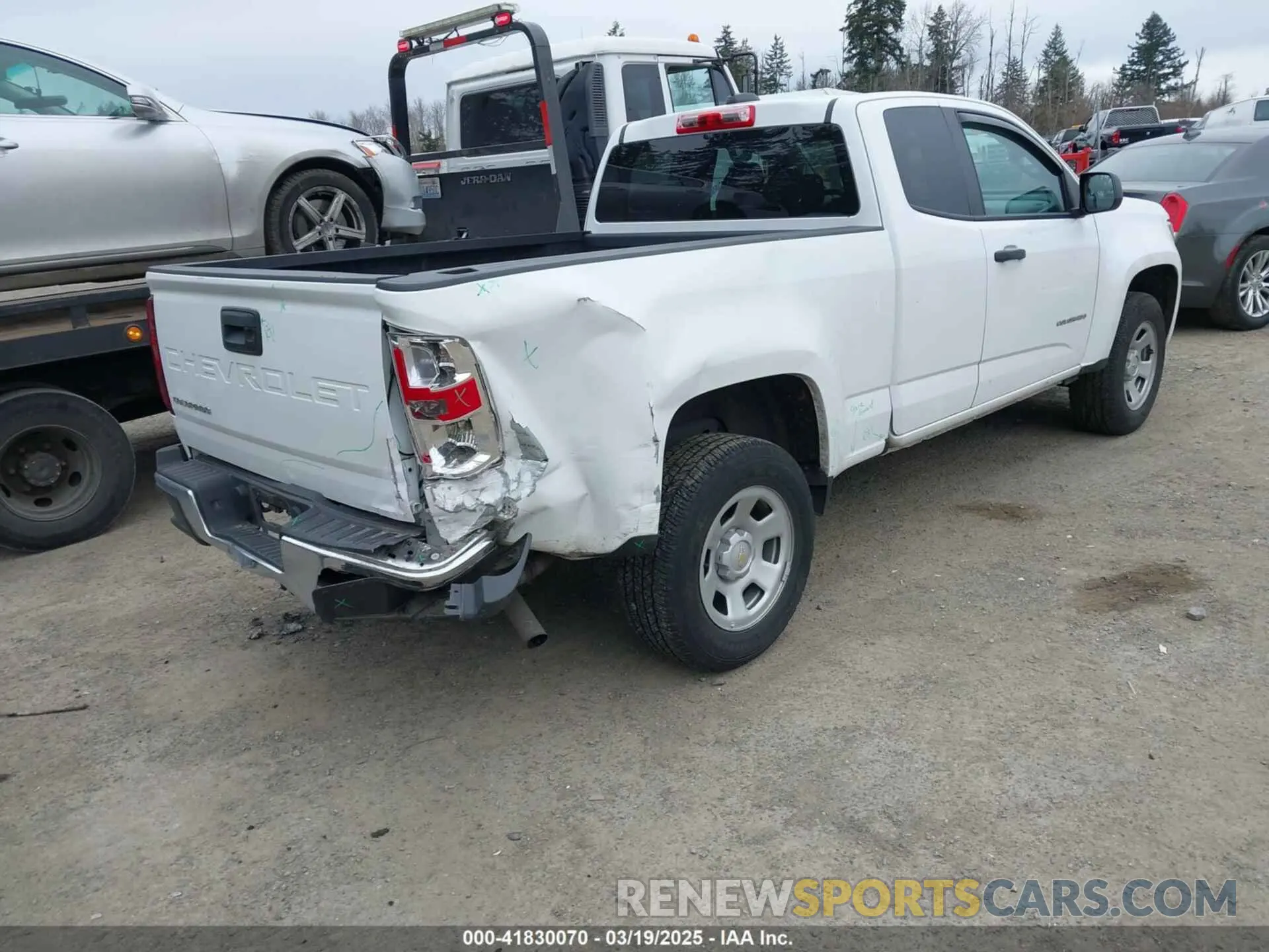 4 Photograph of a damaged car 1GCHSBEA4M1291631 CHEVROLET COLORADO 2021
