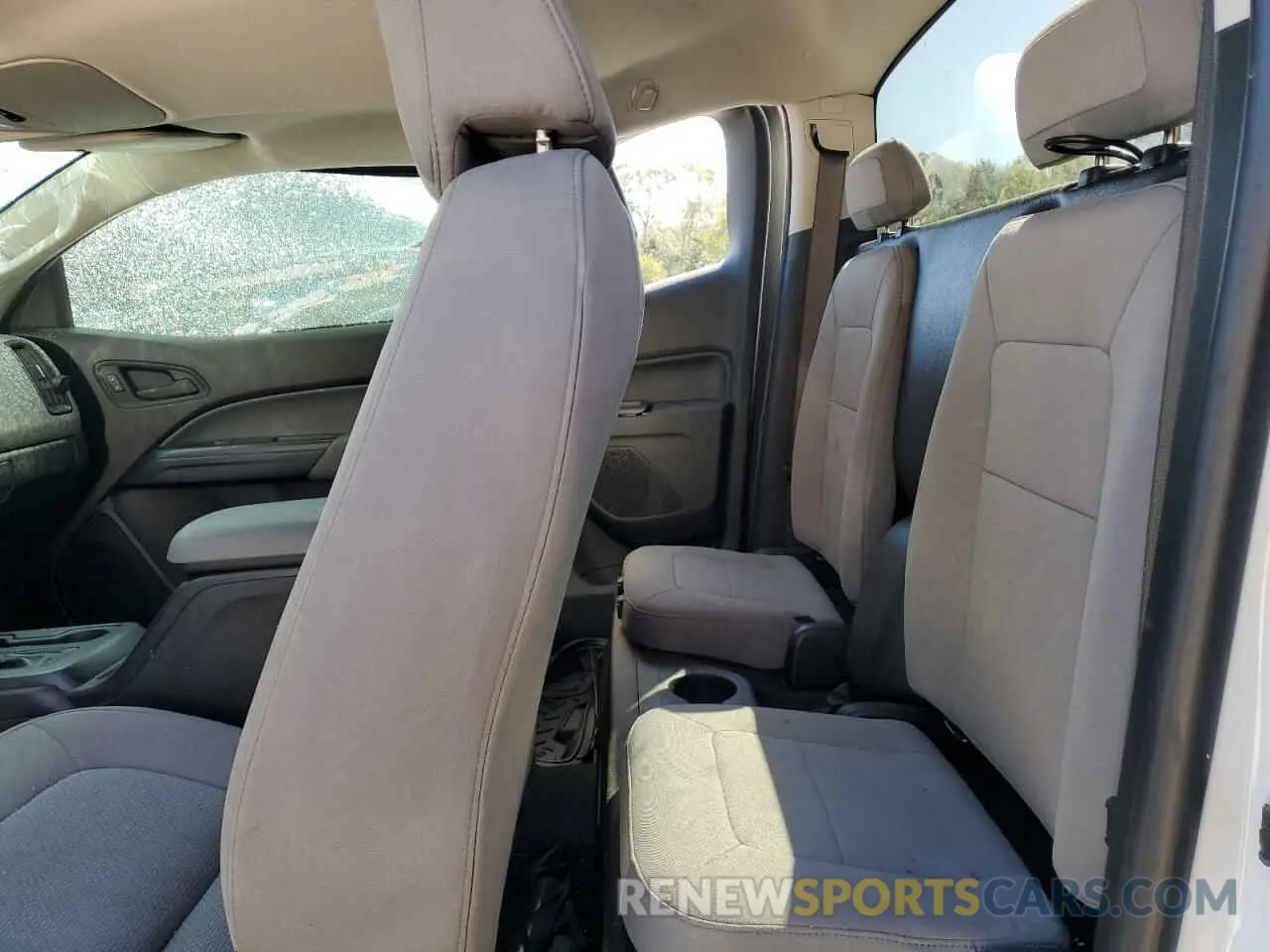 10 Photograph of a damaged car 1GCHSBEAXM1102805 CHEVROLET COLORADO 2021