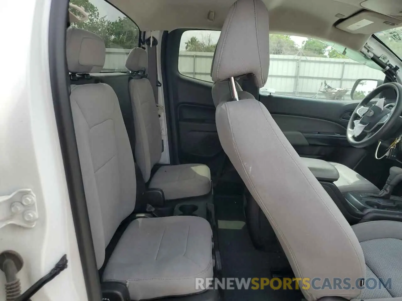 10 Фотография поврежденного автомобиля 1GCHSBEN2M1236355 CHEVROLET COLORADO 2021