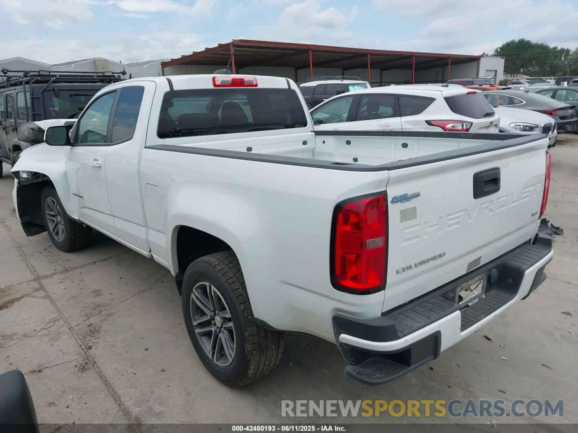 3 Photograph of a damaged car 1GCHSBEN7M1139913 CHEVROLET COLORADO 2021