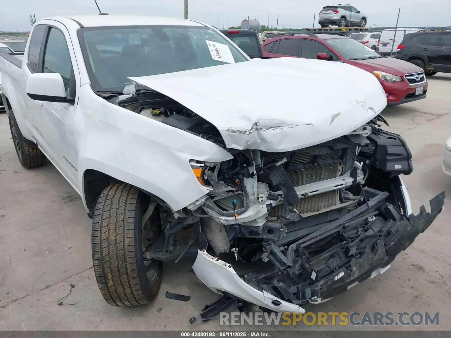 6 Photograph of a damaged car 1GCHSBEN7M1139913 CHEVROLET COLORADO 2021