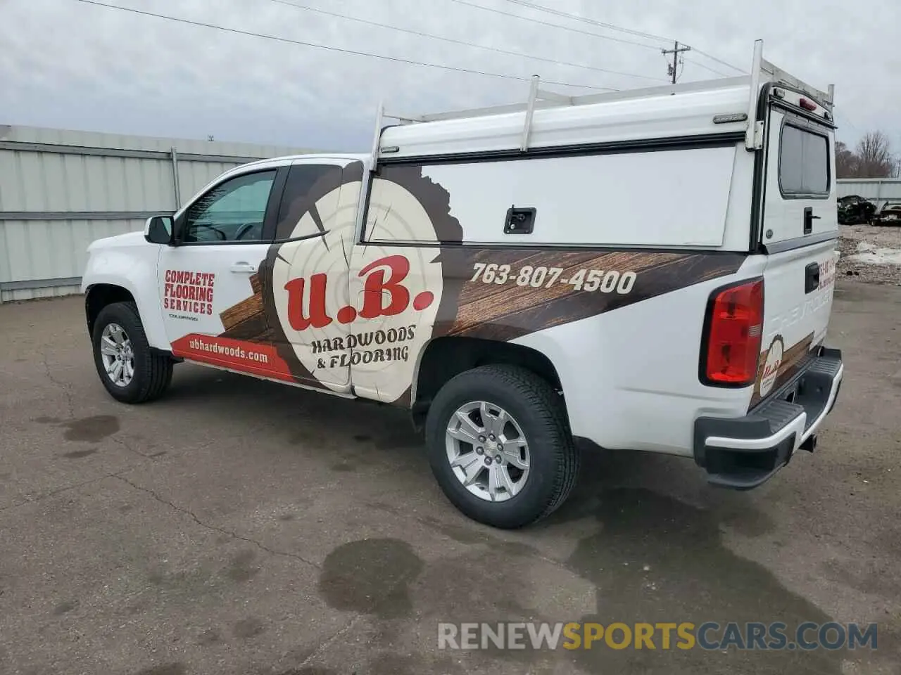 2 Photograph of a damaged car 1GCHSCEA1M1234681 CHEVROLET COLORADO 2021