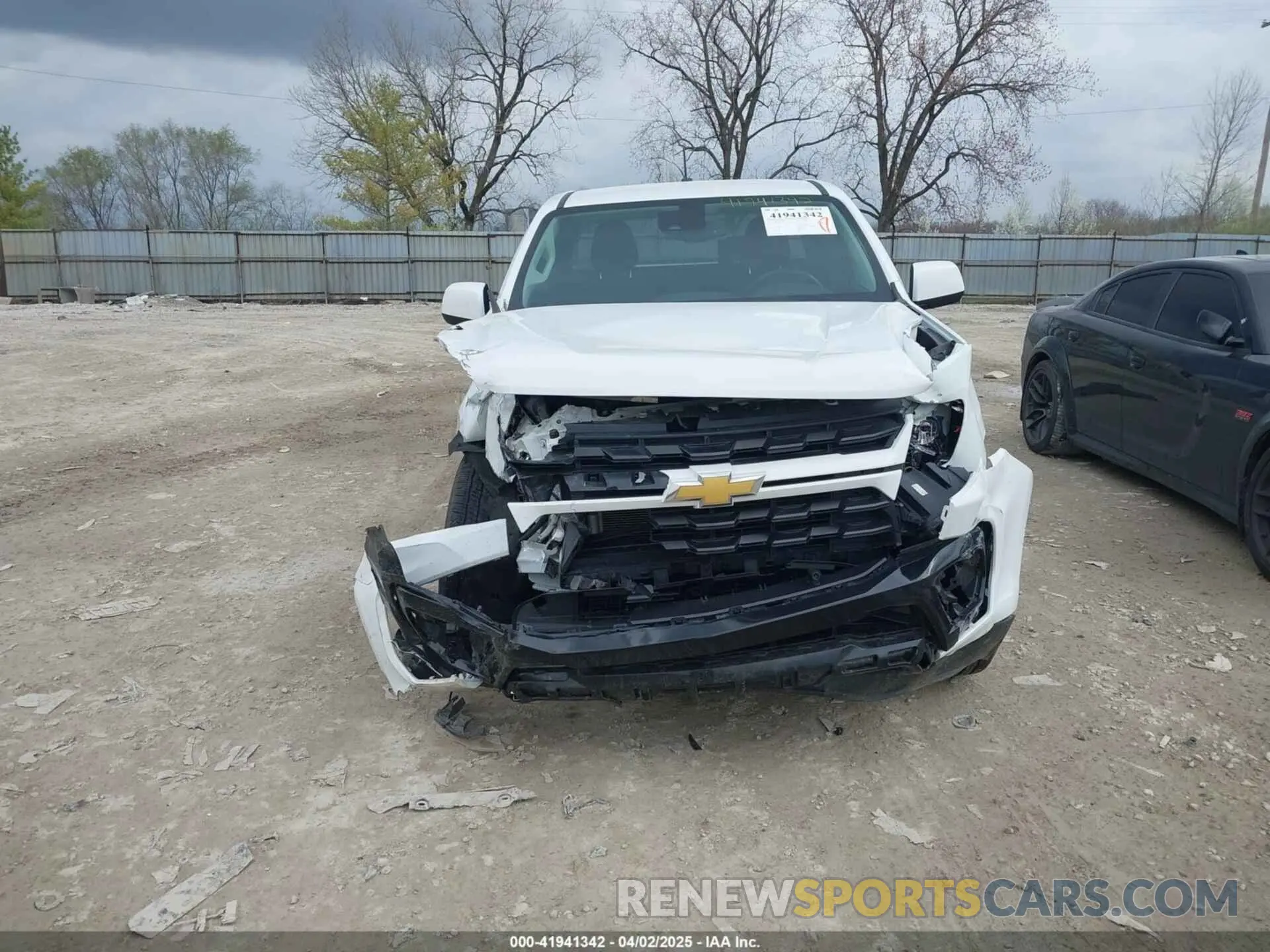13 Фотография поврежденного автомобиля 1GCHSCEA2M1223253 CHEVROLET COLORADO 2021