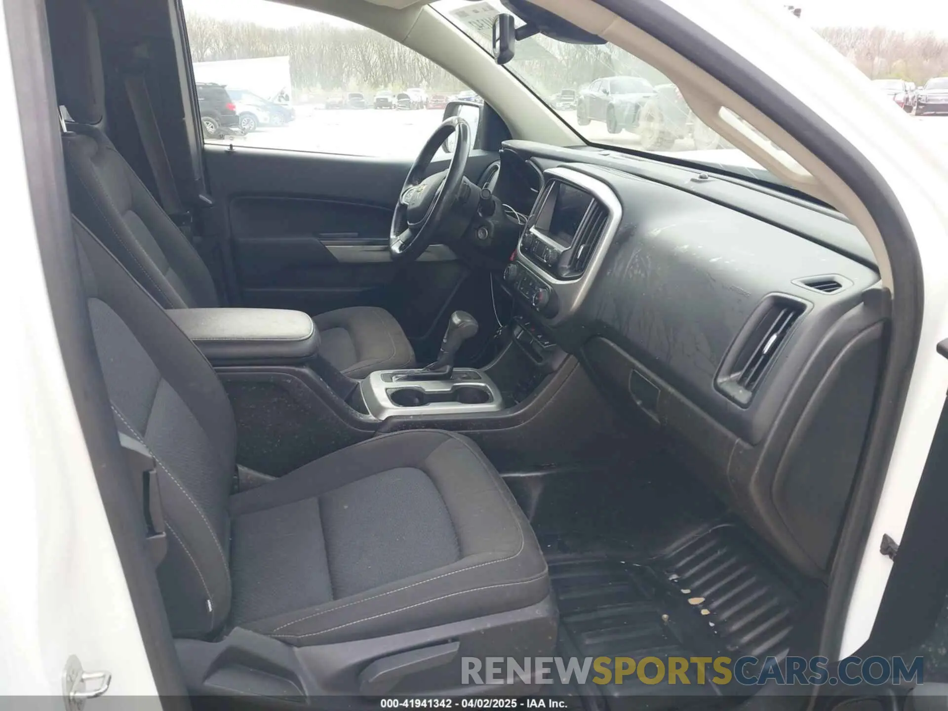 5 Фотография поврежденного автомобиля 1GCHSCEA2M1223253 CHEVROLET COLORADO 2021
