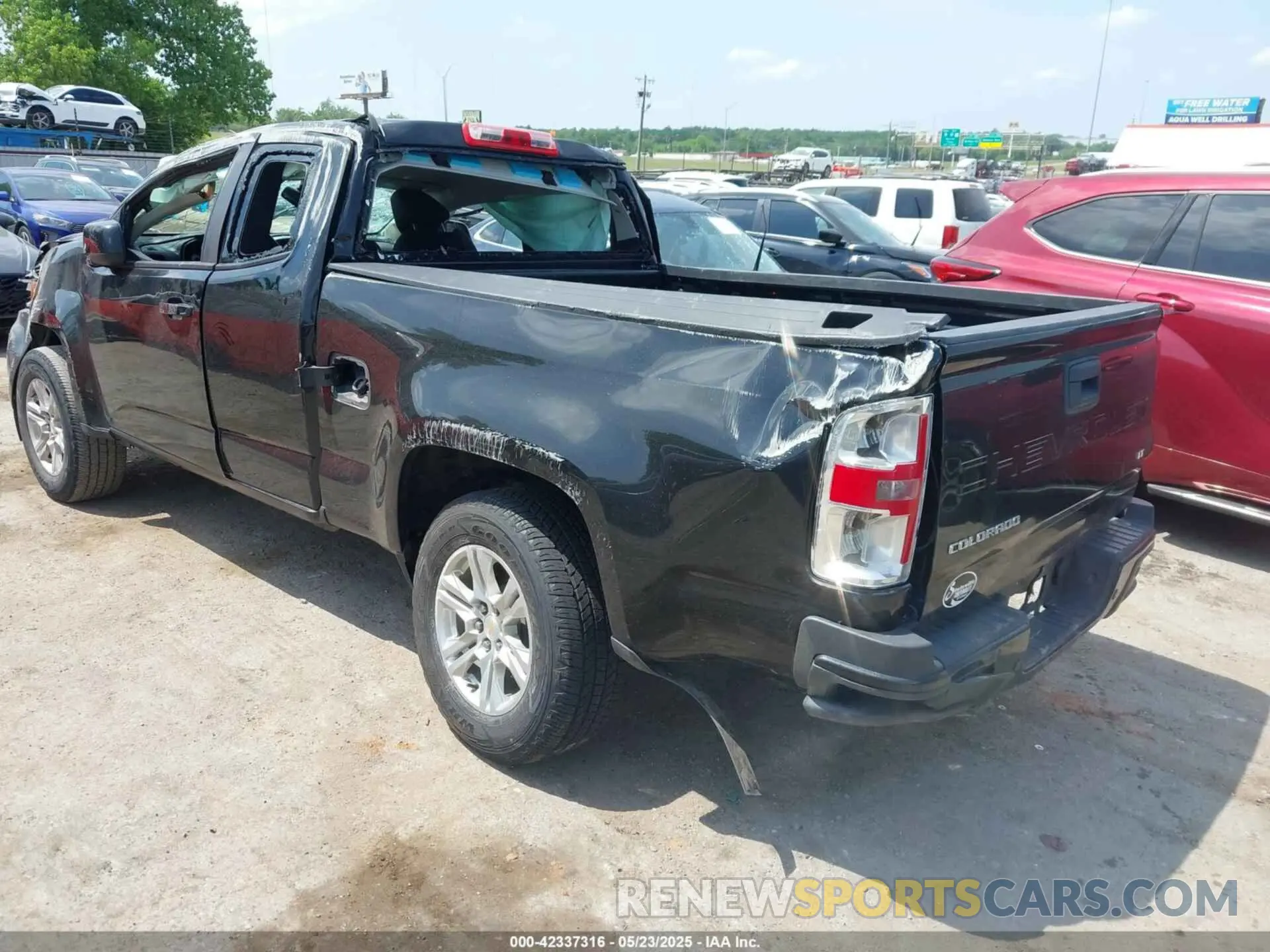 3 Photograph of a damaged car 1GCHSCEA2M1269505 CHEVROLET COLORADO 2021