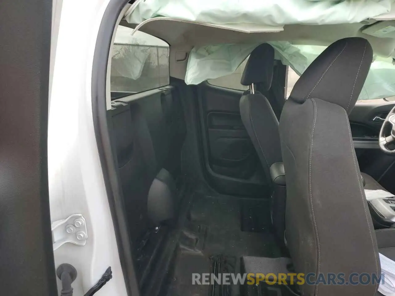10 Photograph of a damaged car 1GCHSCEA2M1286644 CHEVROLET COLORADO 2021