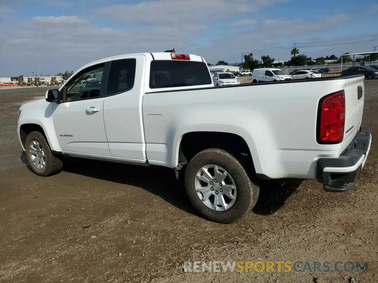 2 Photograph of a damaged car 1GCHSCEA2M1286644 CHEVROLET COLORADO 2021