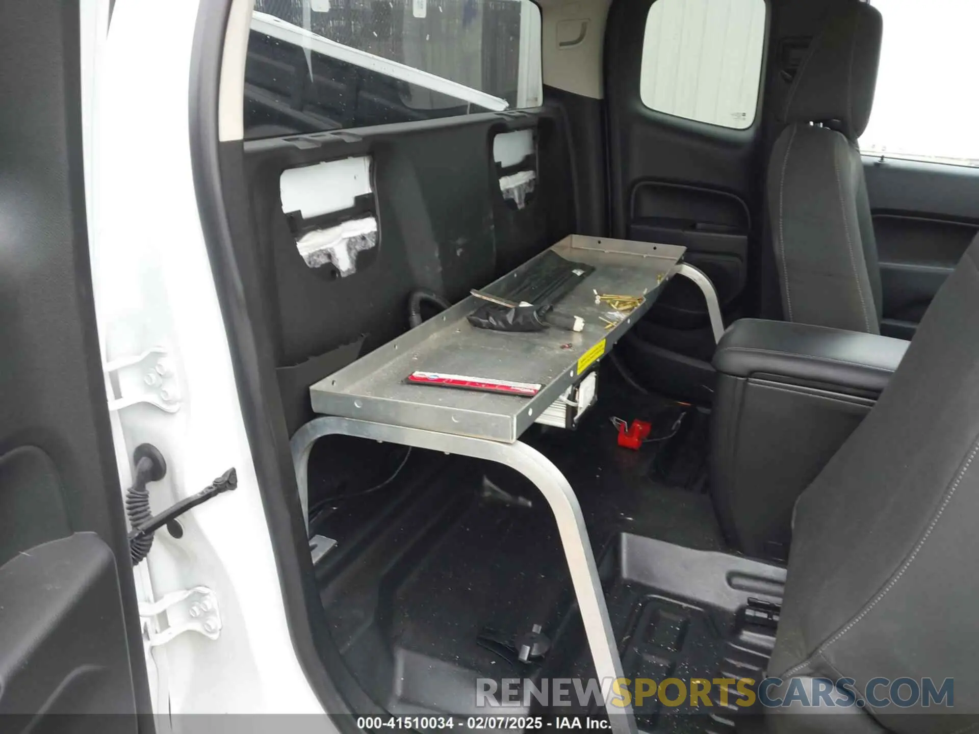 8 Фотография поврежденного автомобиля 1GCHSCEA4M1251331 CHEVROLET COLORADO 2021