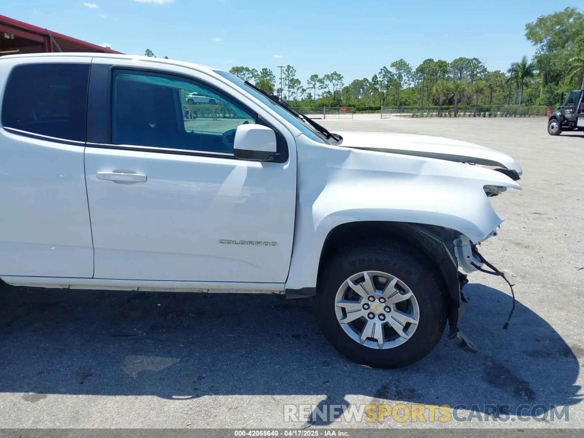 18 Фотография поврежденного автомобиля 1GCHSCEA5M1247241 CHEVROLET COLORADO 2021
