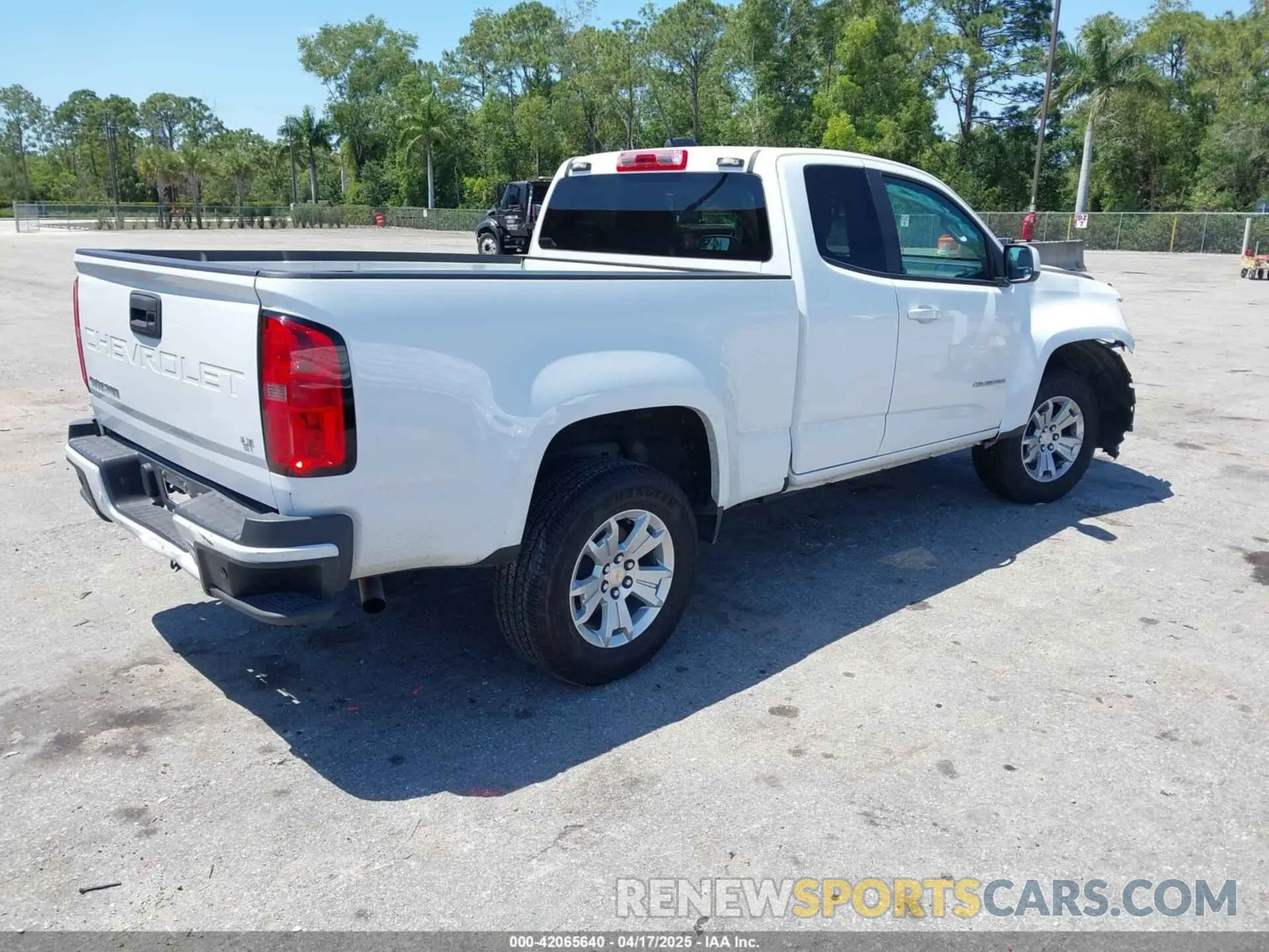 4 Фотография поврежденного автомобиля 1GCHSCEA5M1247241 CHEVROLET COLORADO 2021