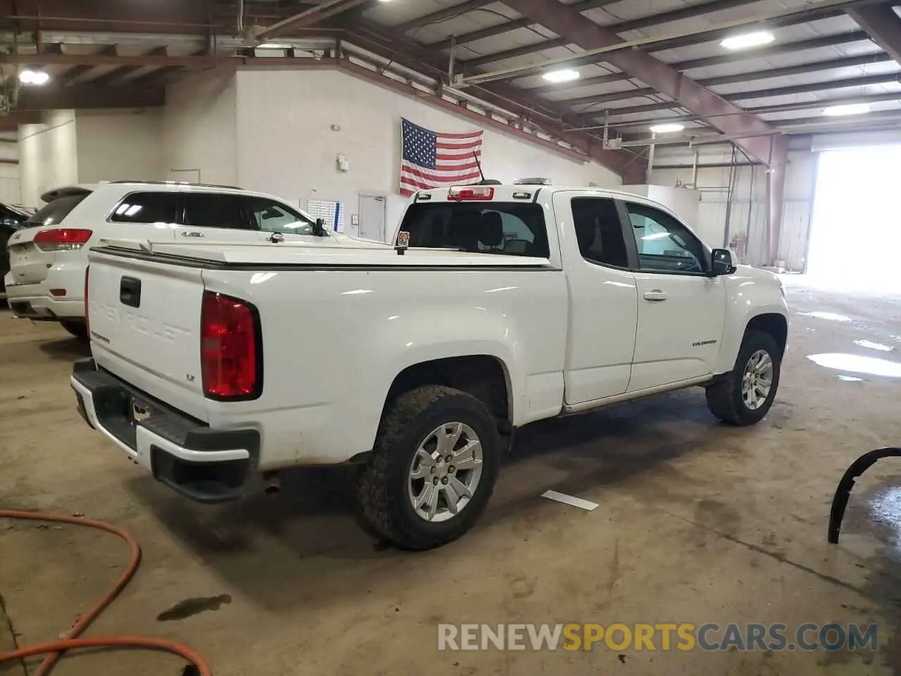 3 Photograph of a damaged car 1GCHSCEA6M1242548 CHEVROLET COLORADO 2021
